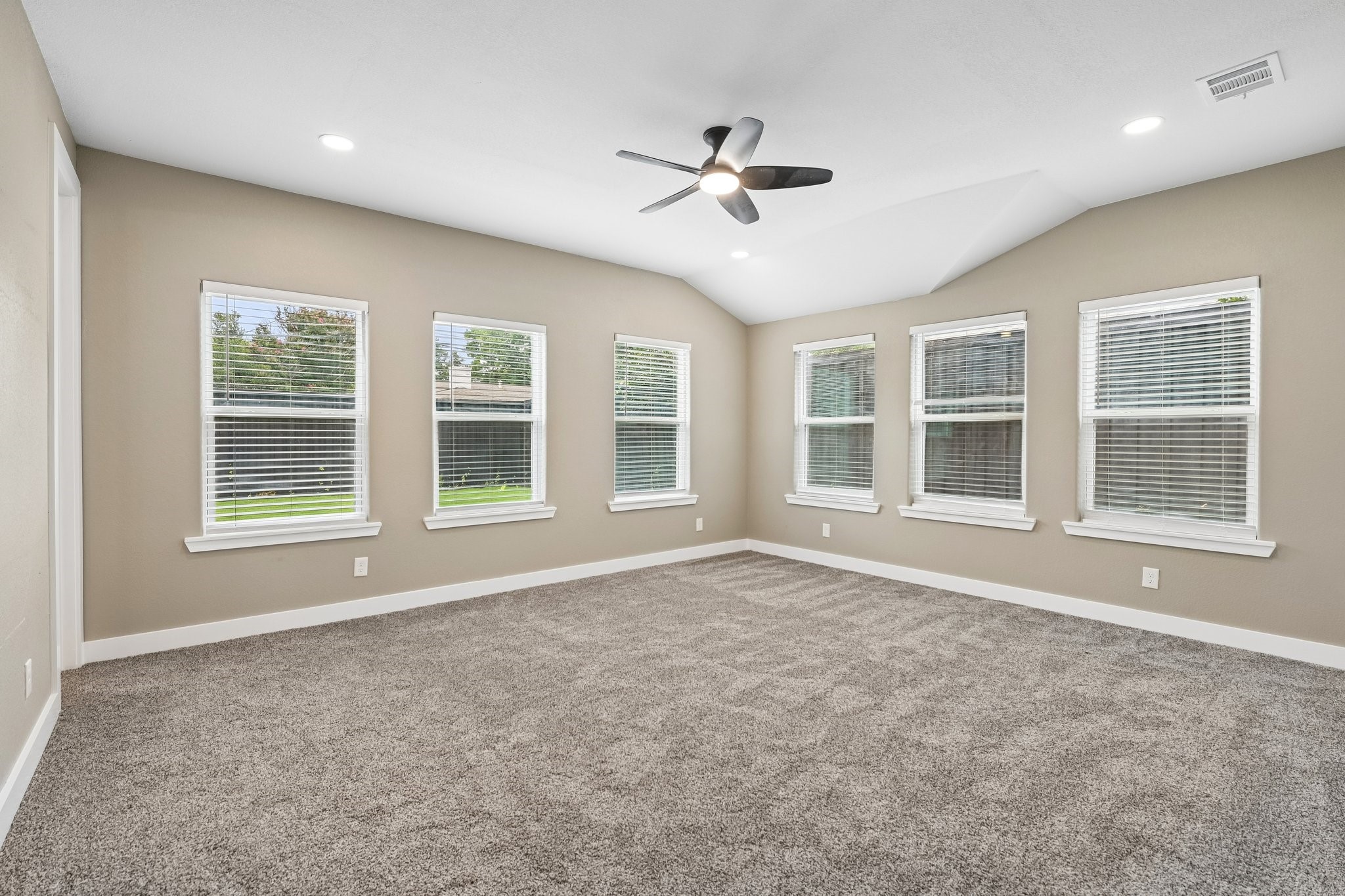 3337 Whirlaway Road Dallas TX 75229