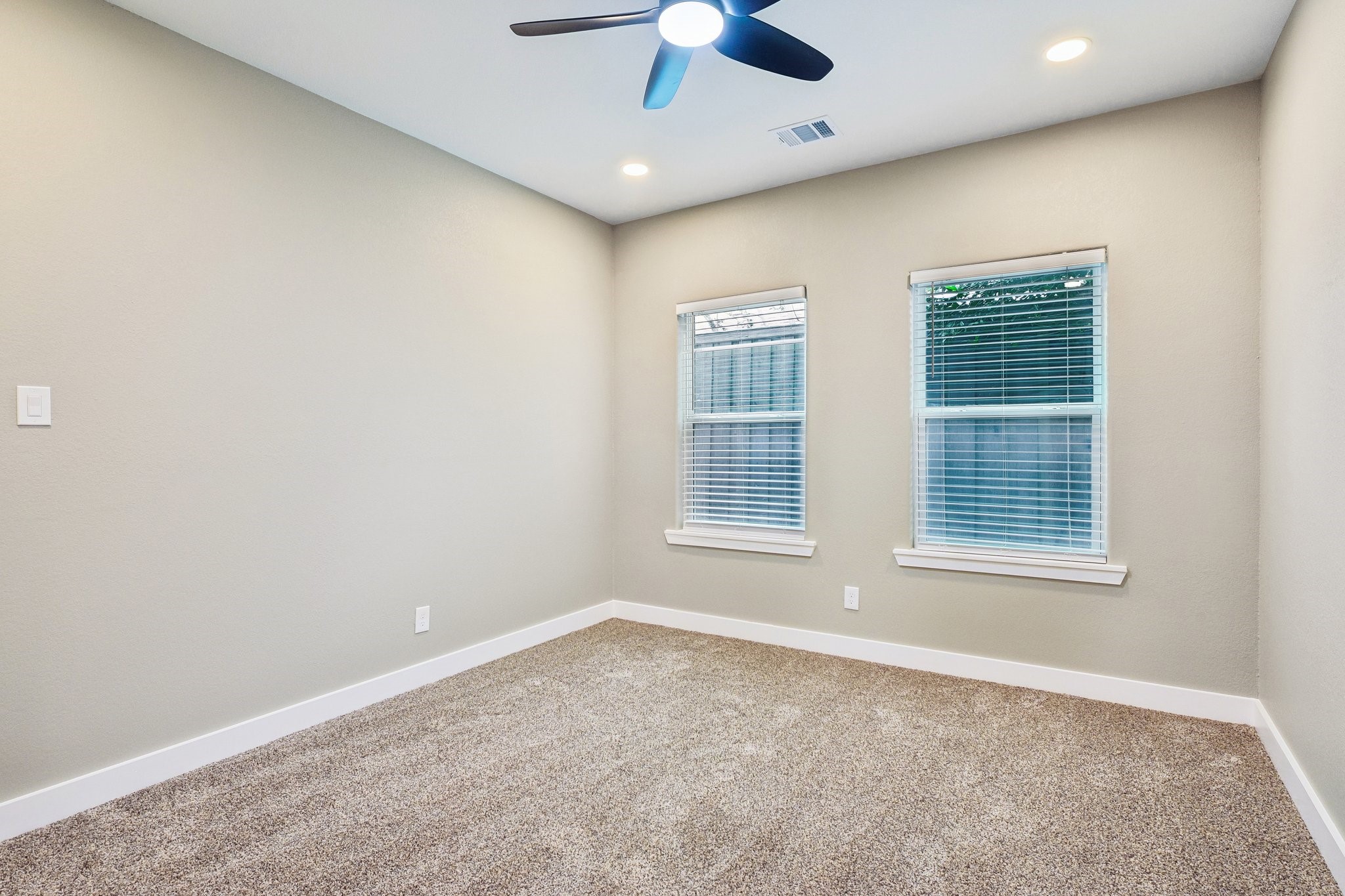 3337 Whirlaway Road Dallas TX 75229