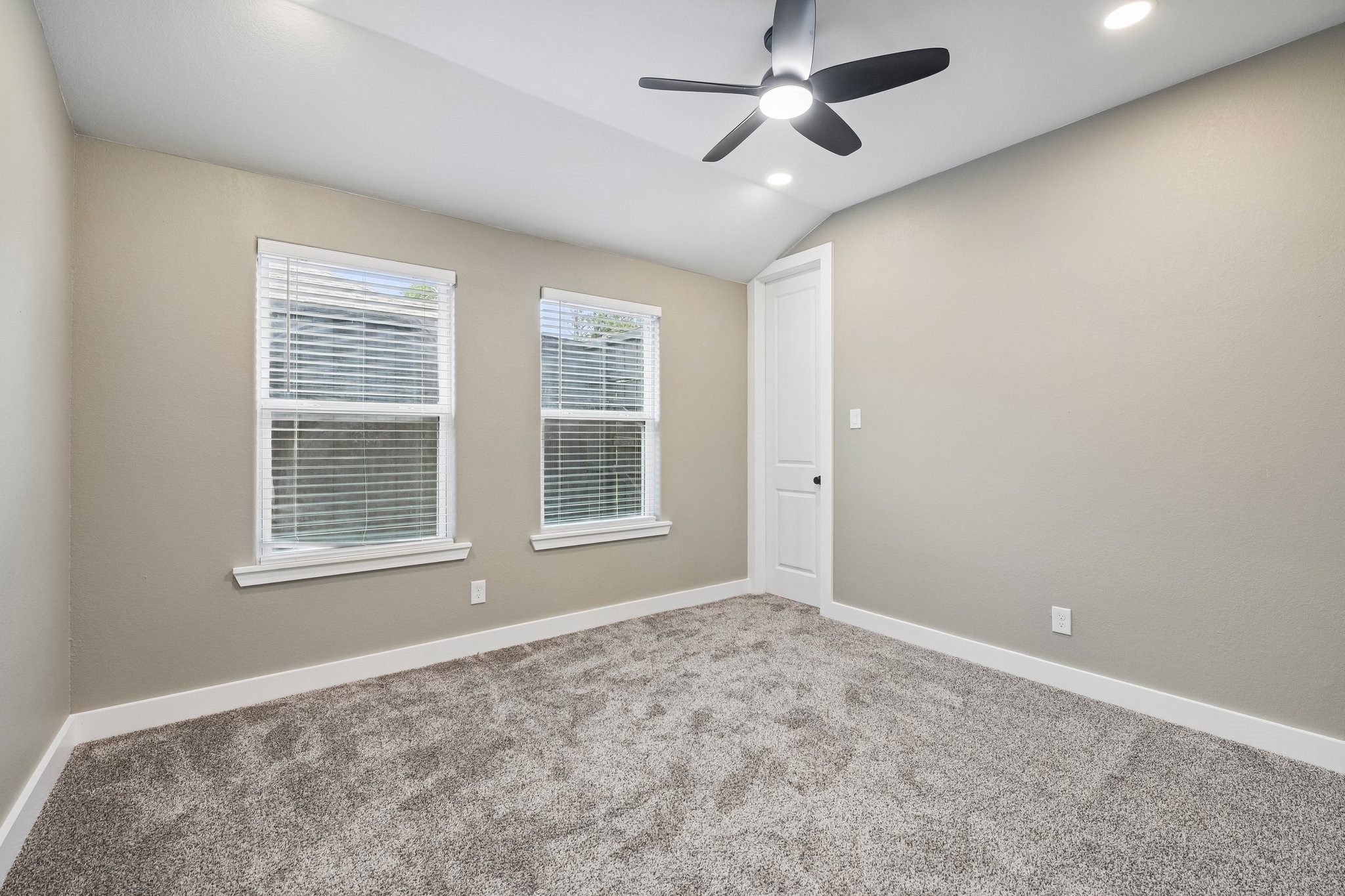 3337 Whirlaway Road Dallas TX 75229