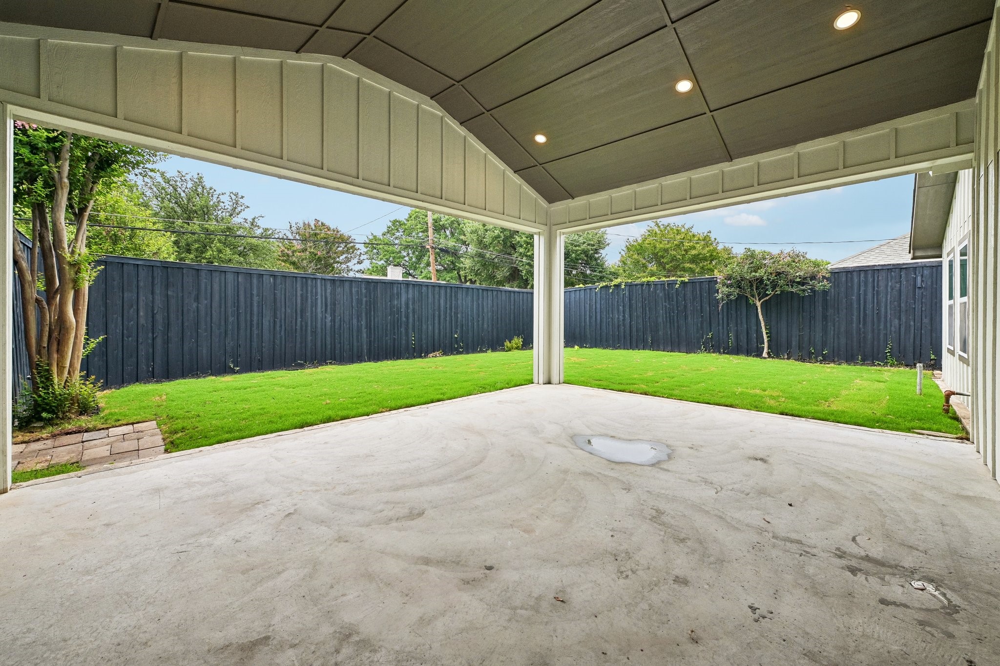 3337 Whirlaway Road Dallas TX 75229