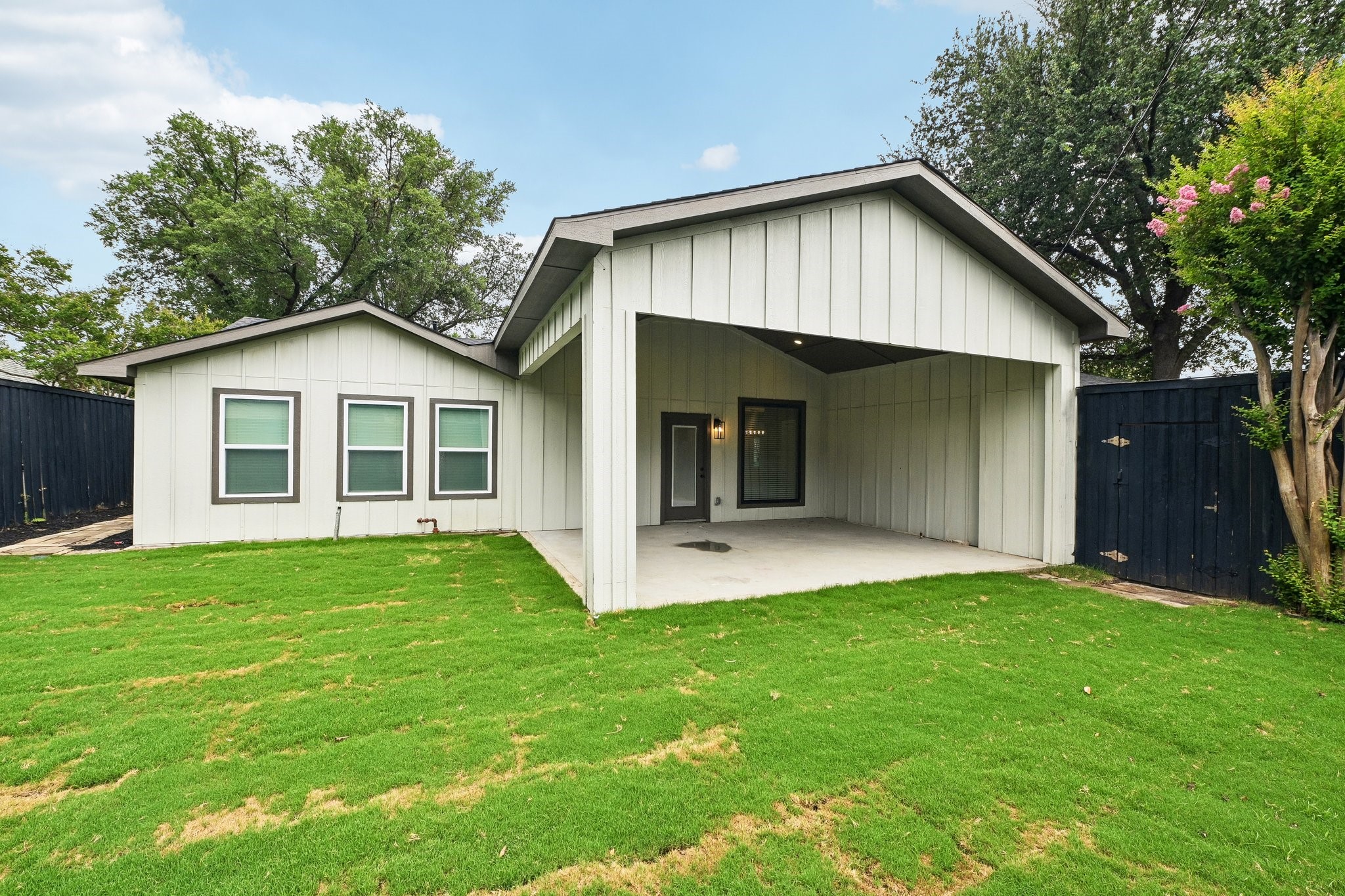 3337 Whirlaway Road Dallas TX 75229