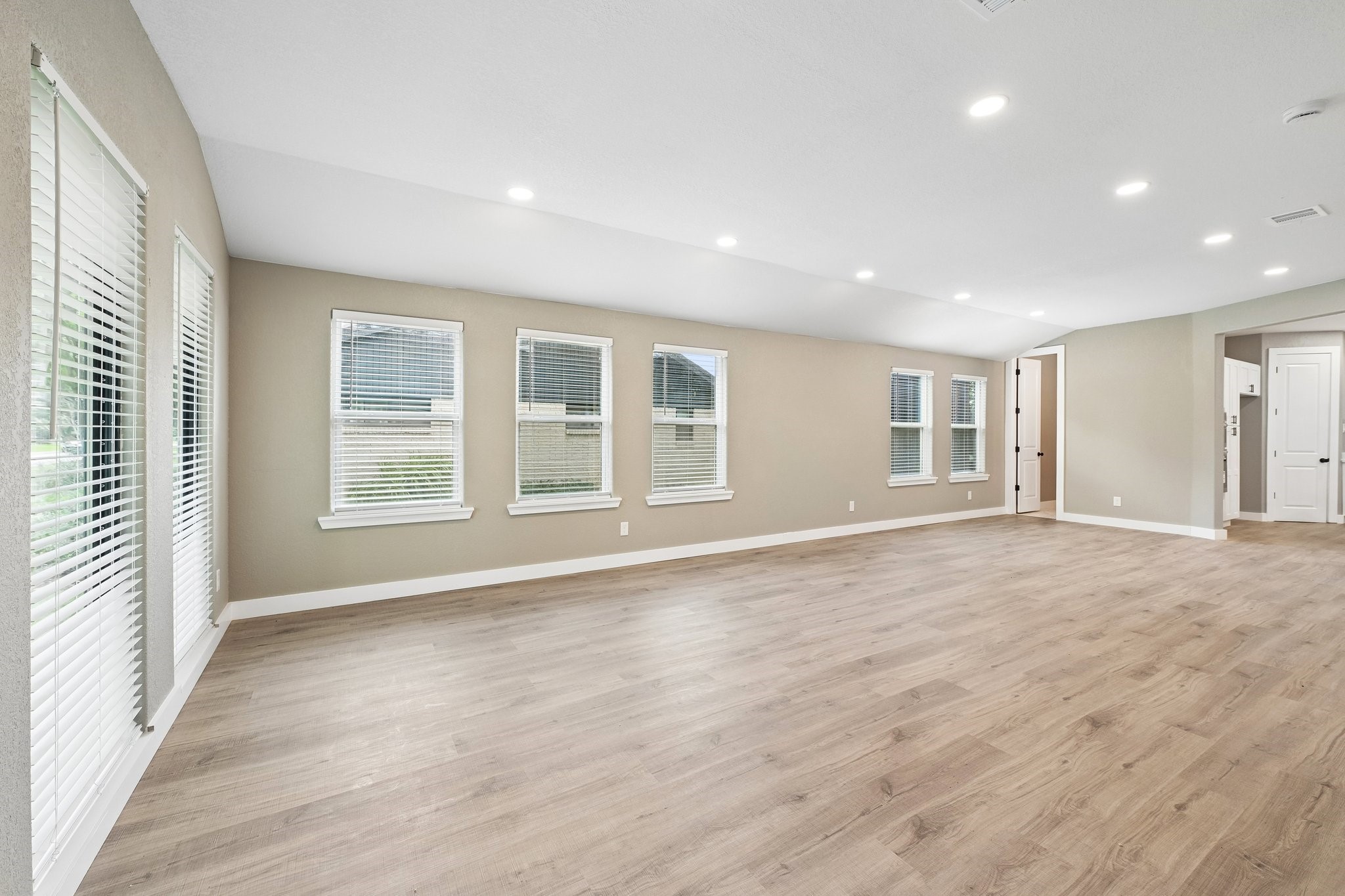 3337 Whirlaway Road Dallas TX 75229