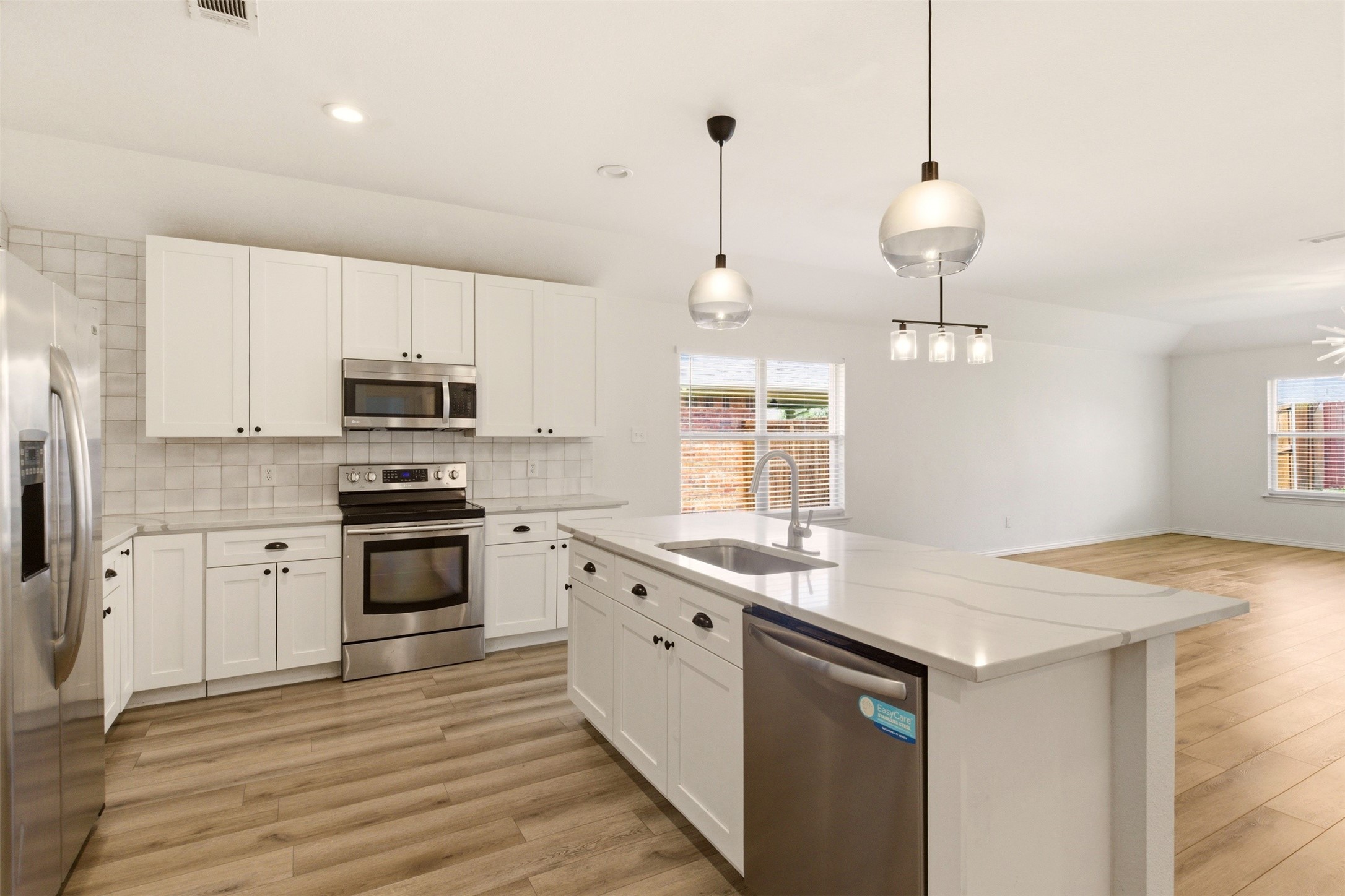 2201 Willow Creek Drive Little Elm TX 75068