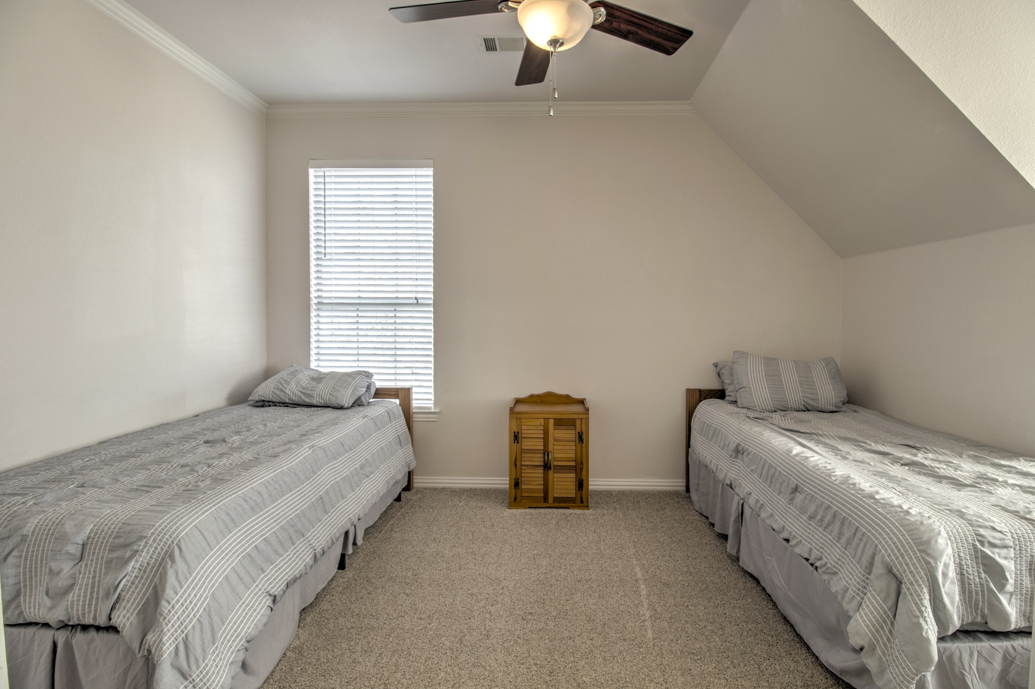4275 Old Thomas Road Aubrey TX 76227
