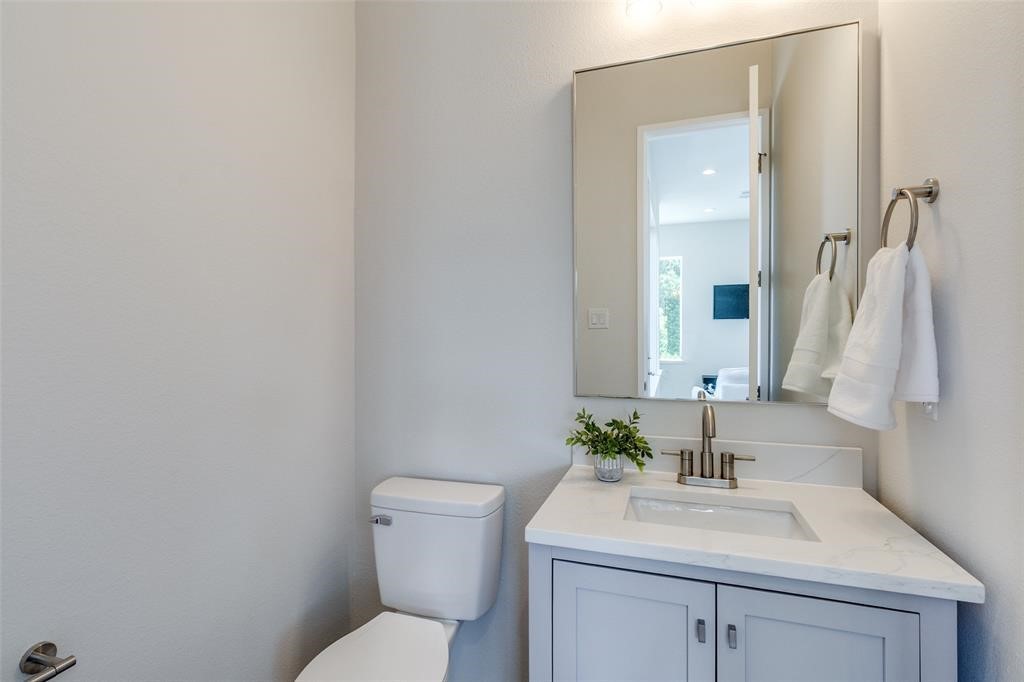 3308 Birmingham Avenue Dallas TX 75210