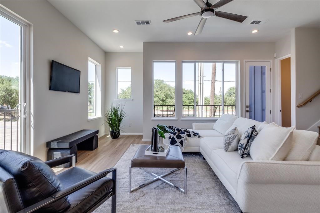 3308 Birmingham Avenue Dallas TX 75210