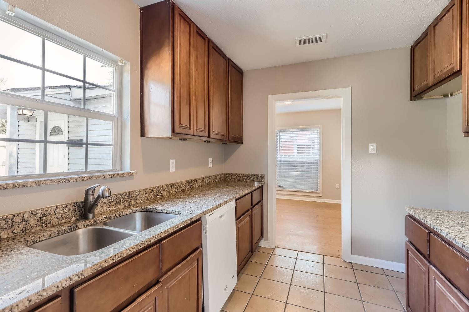 224 E Boyd Street Bonham TX 75418