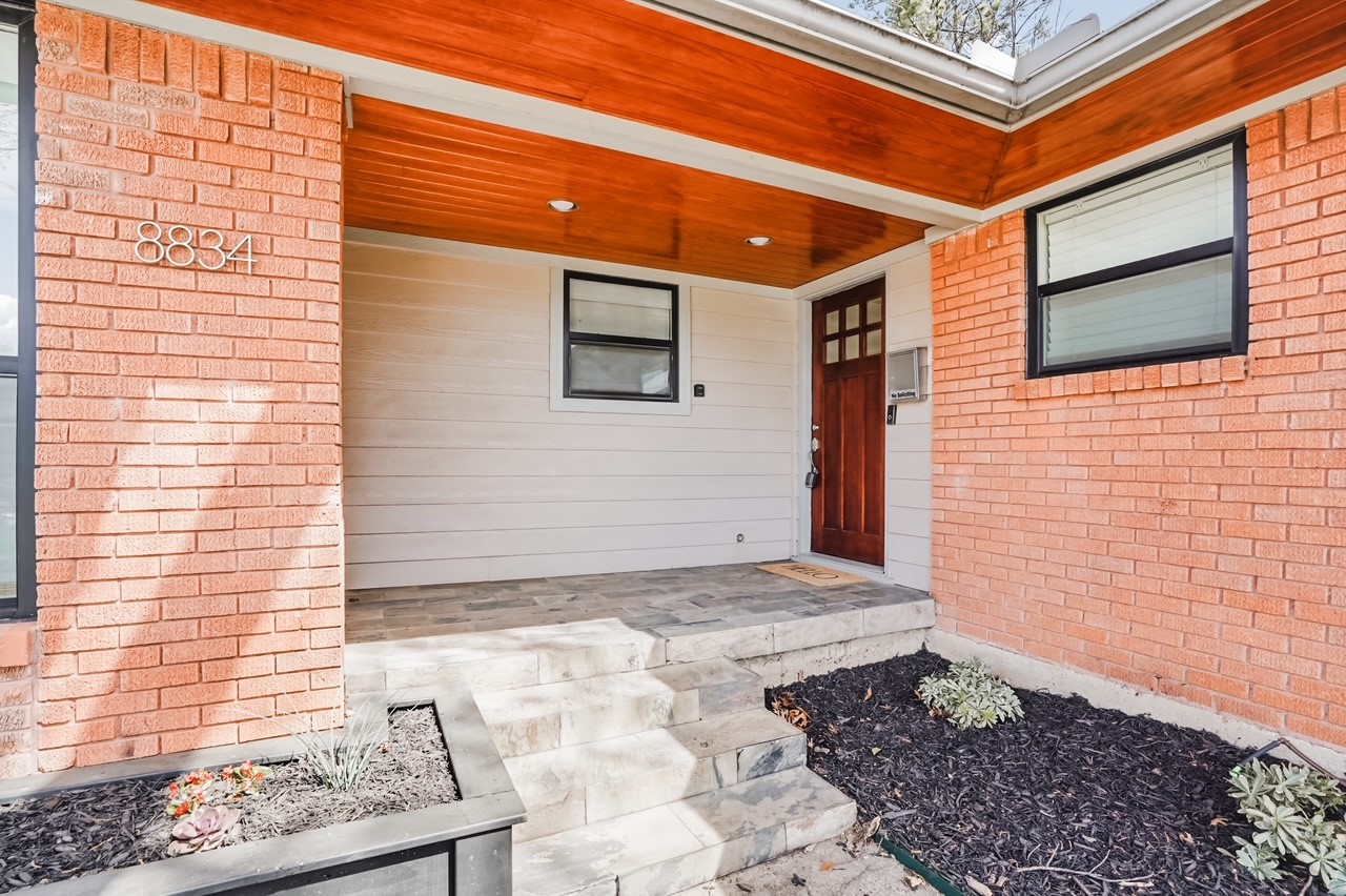 8834 Liptonshire Drive Dallas TX 75238