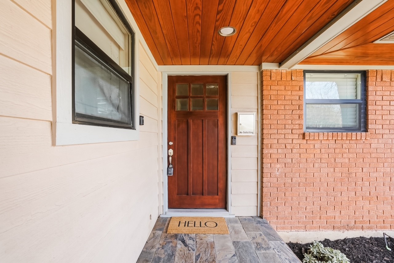 8834 Liptonshire Drive Dallas TX 75238