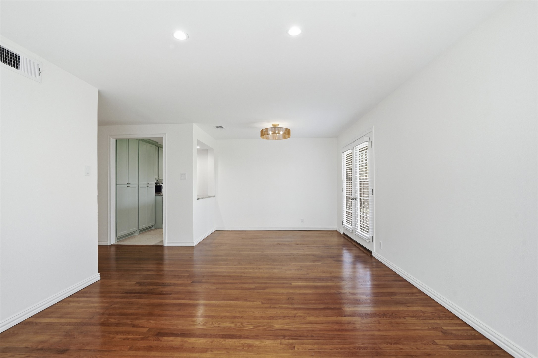 8834 Liptonshire Drive Dallas TX 75238