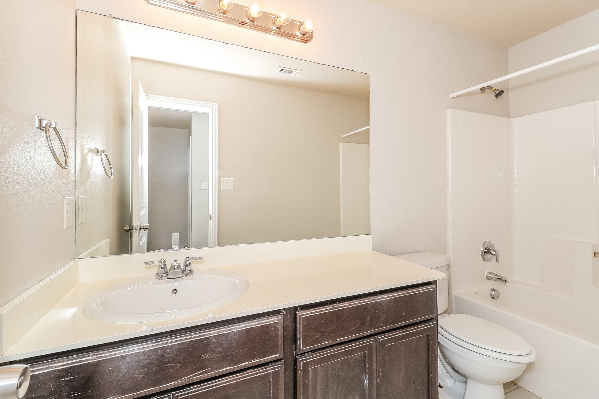 963 Ranch Road Dallas TX 75253