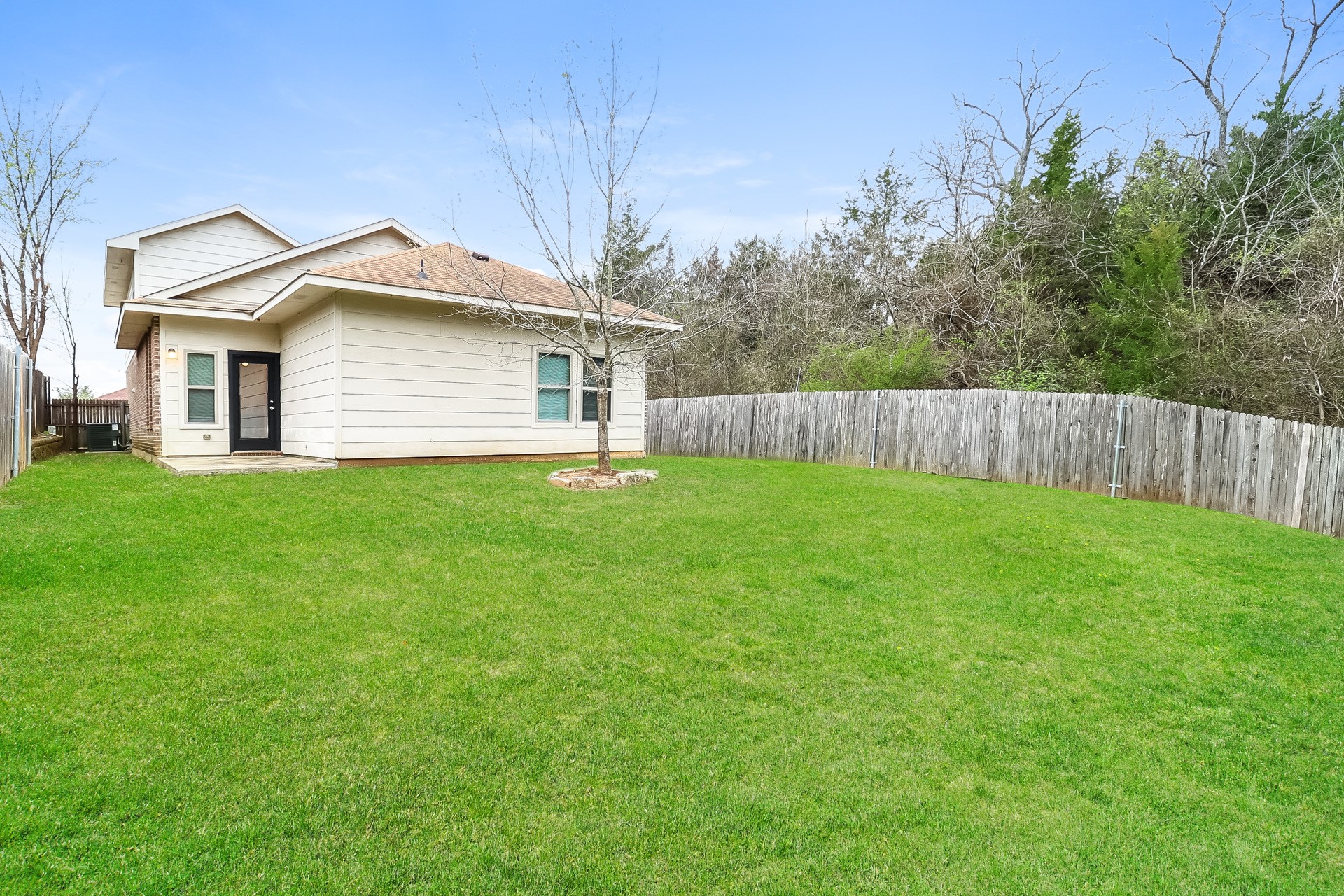 963 Ranch Road Dallas TX 75253
