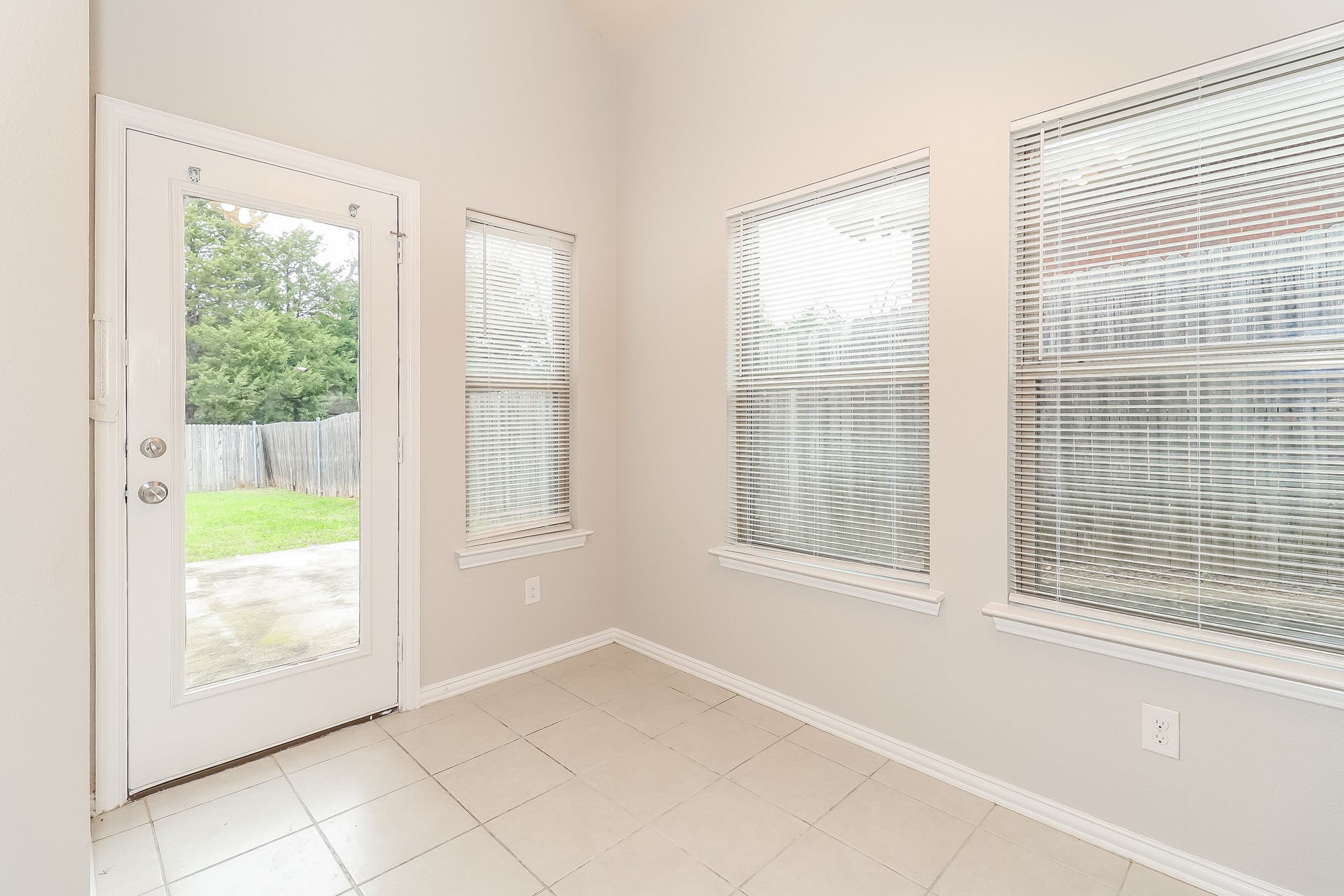 963 Ranch Road Dallas TX 75253