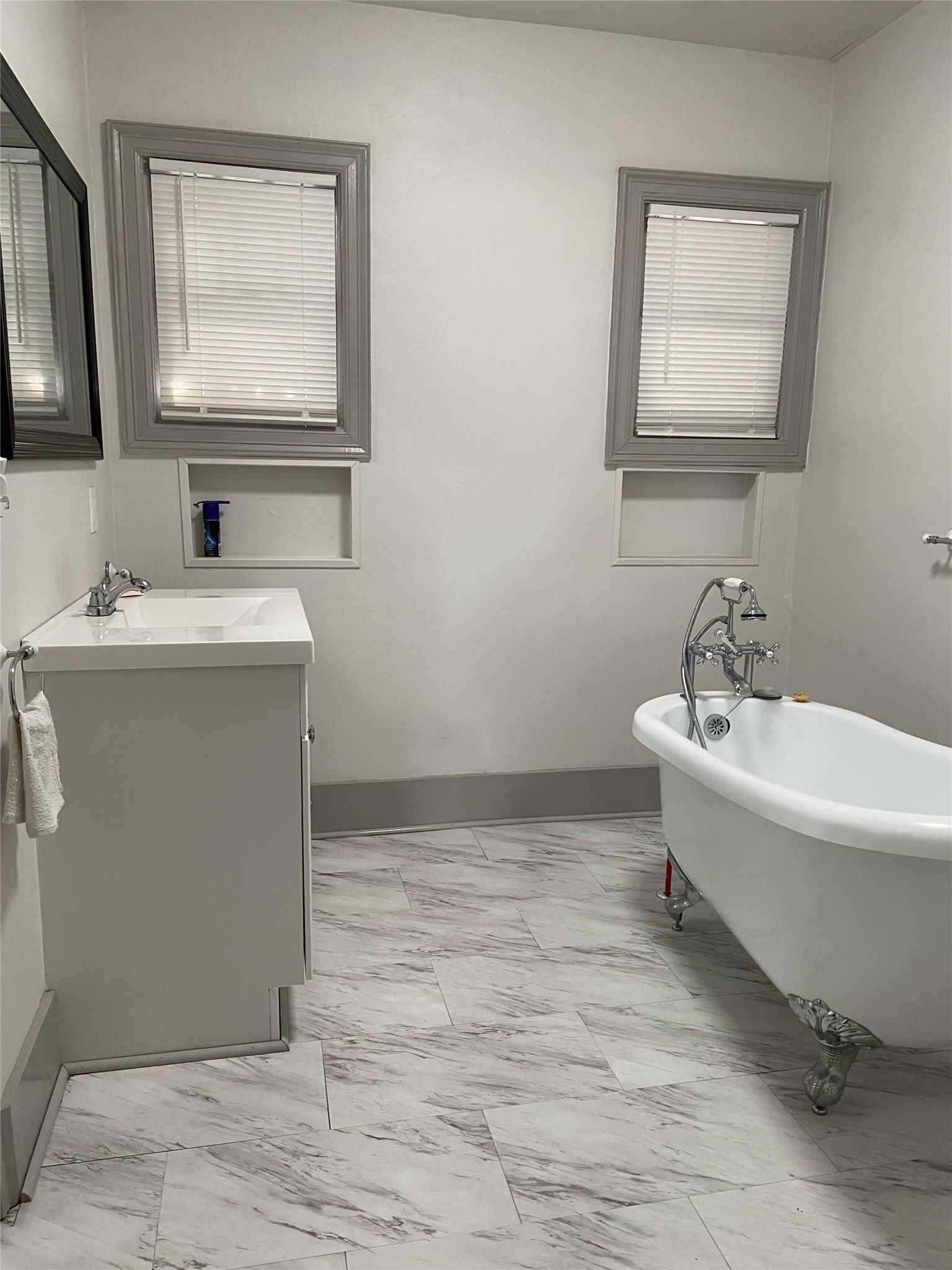 2722 Travis Avenue Fort Worth TX 76110