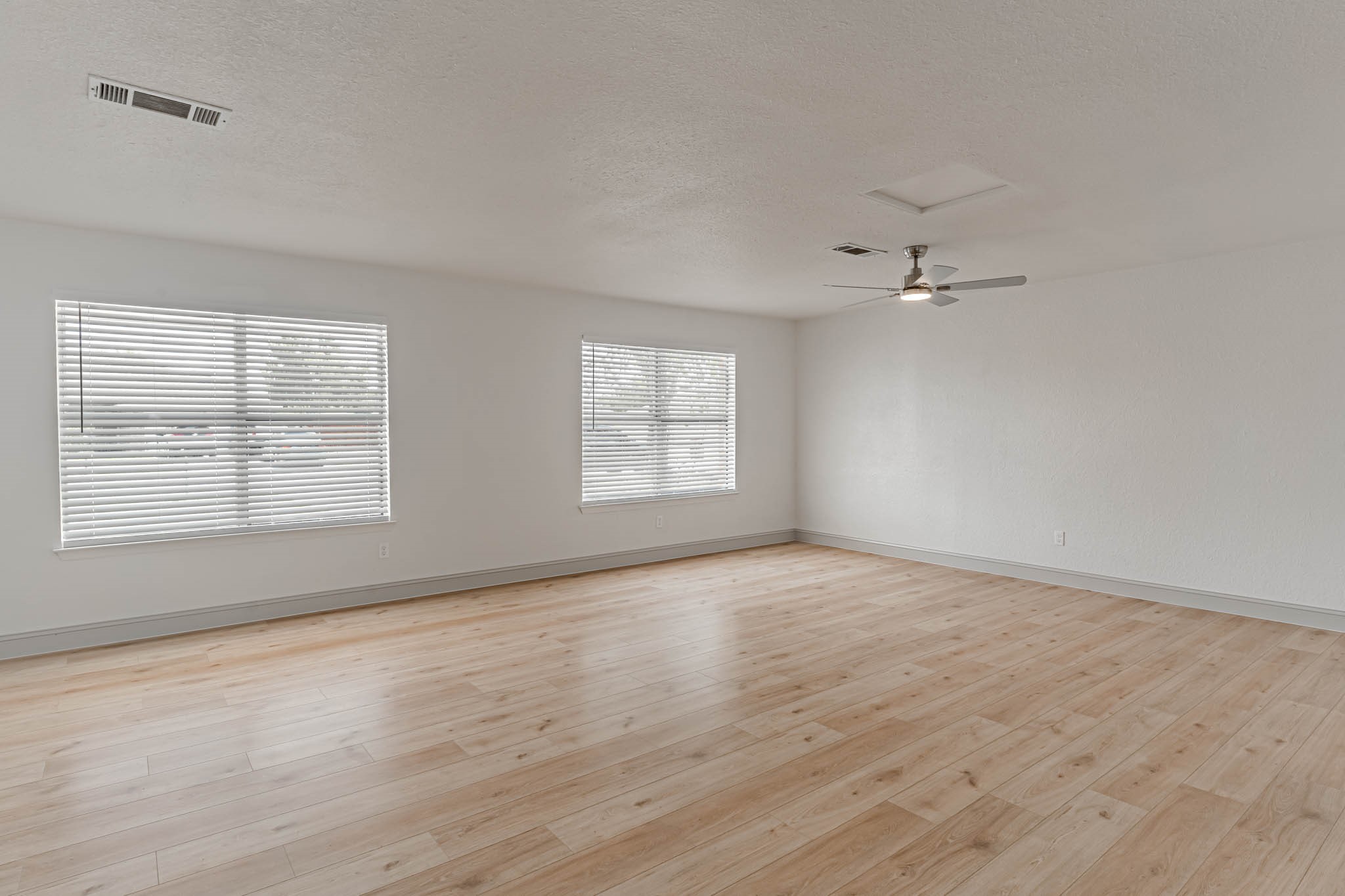 1911 SE 14th Street Mineral Wells TX 76067