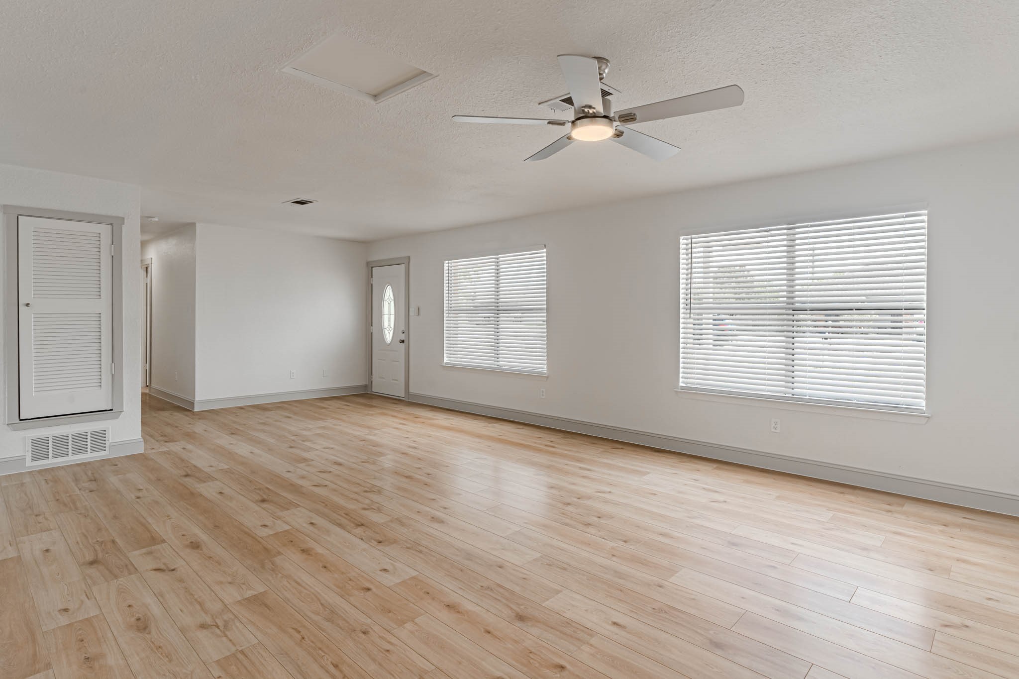 1911 SE 14th Street Mineral Wells TX 76067