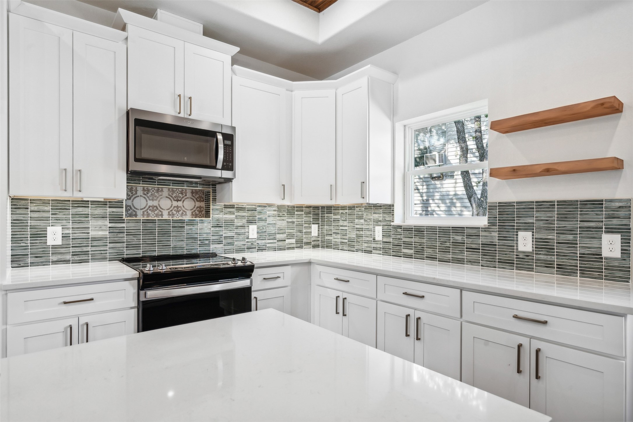 5718 Barkridge Drive Granbury TX 76048