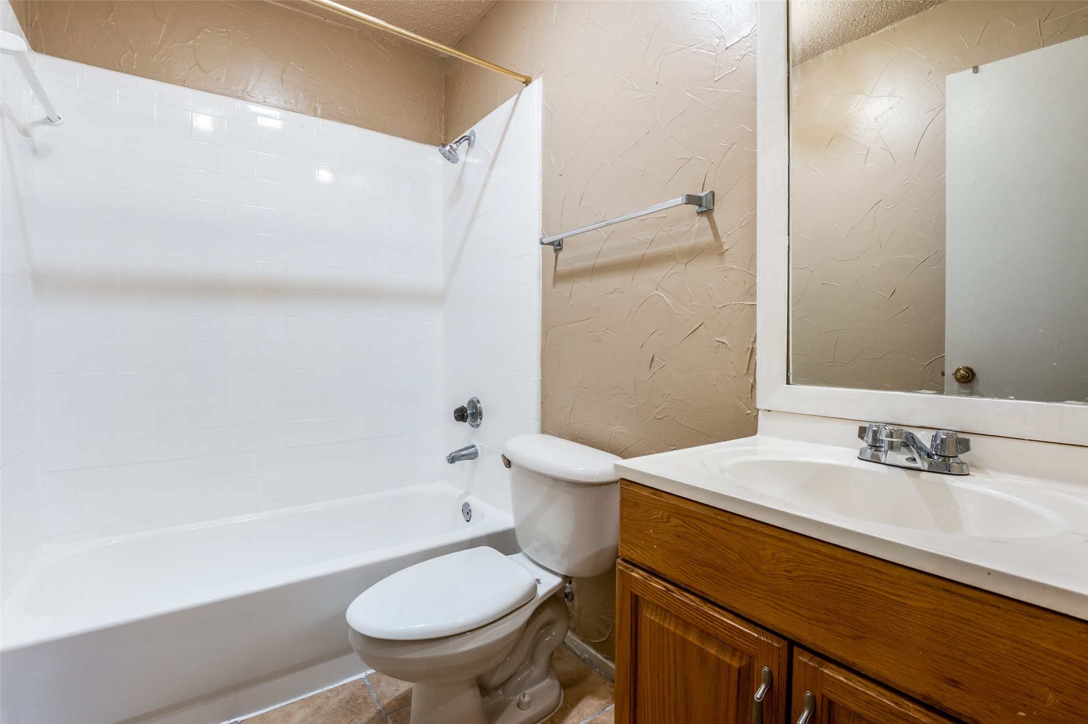 2922 E Pepperidge Drive Lancaster TX 75134