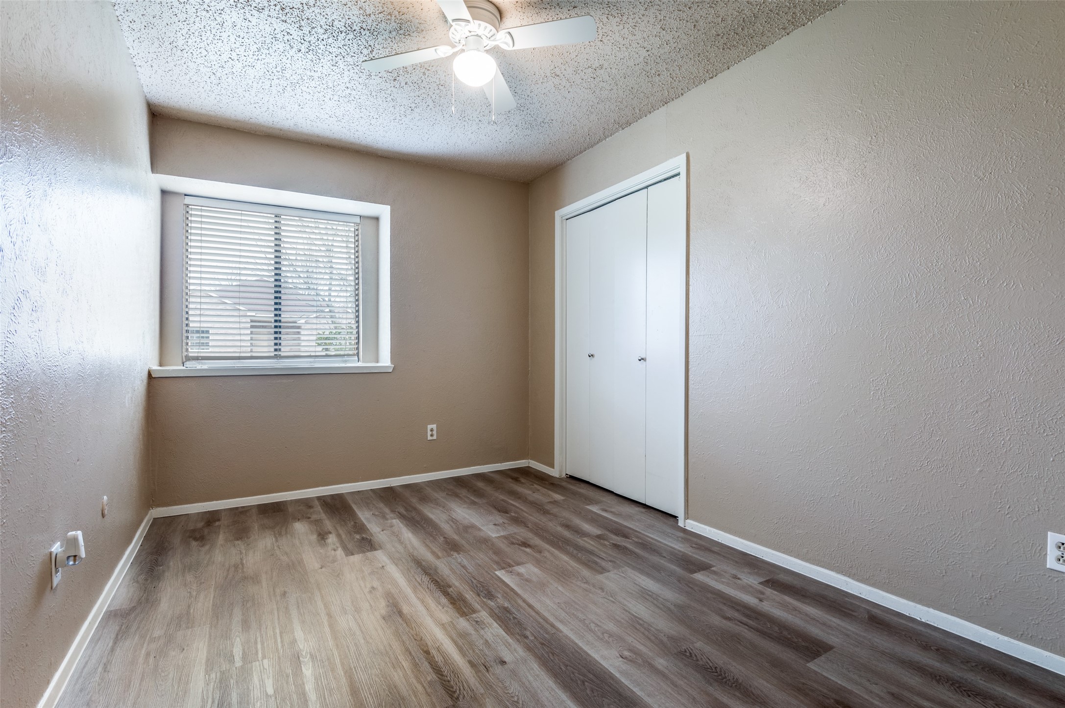 2922 E Pepperidge Drive Lancaster TX 75134