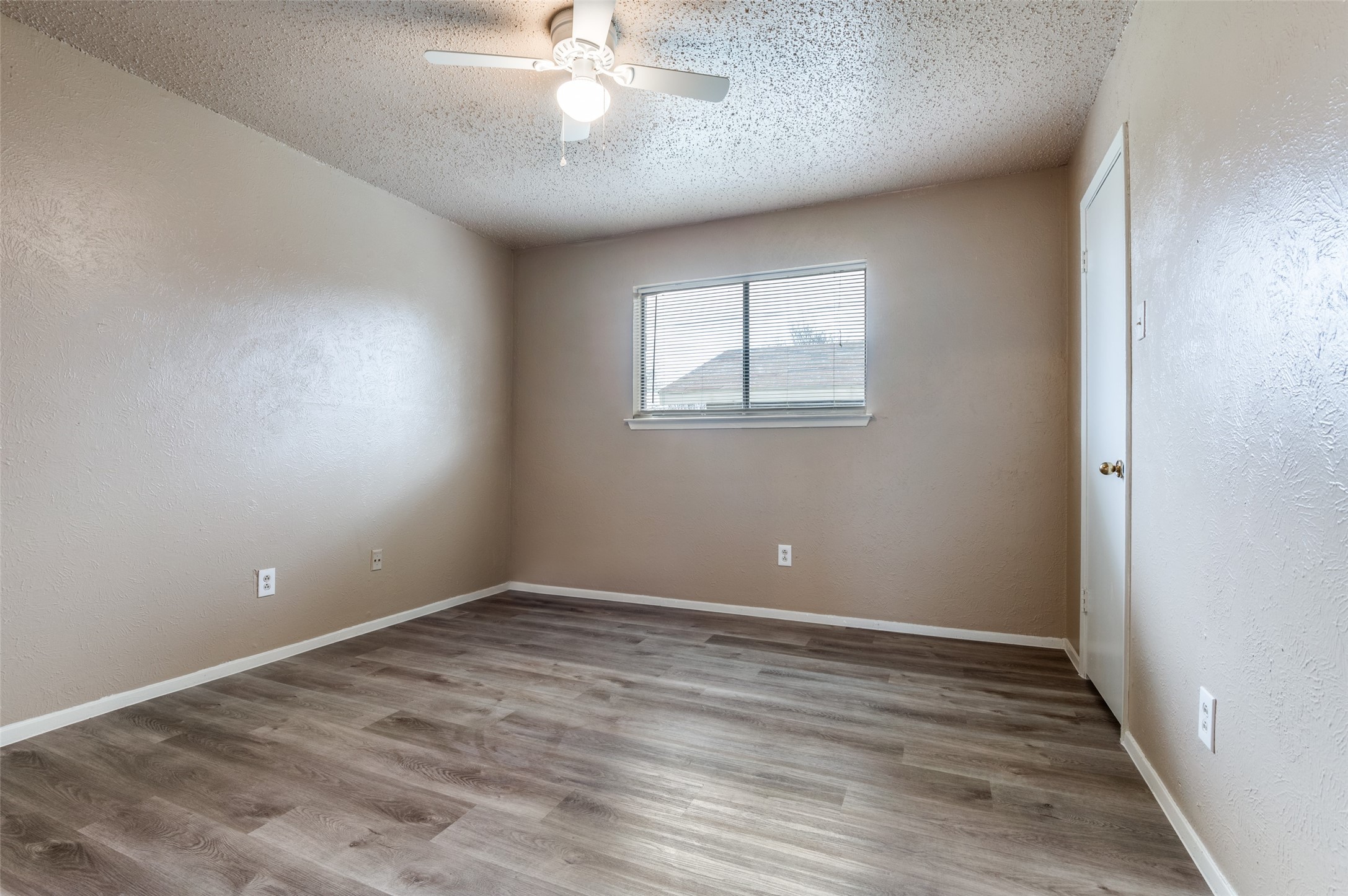 2922 E Pepperidge Drive Lancaster TX 75134