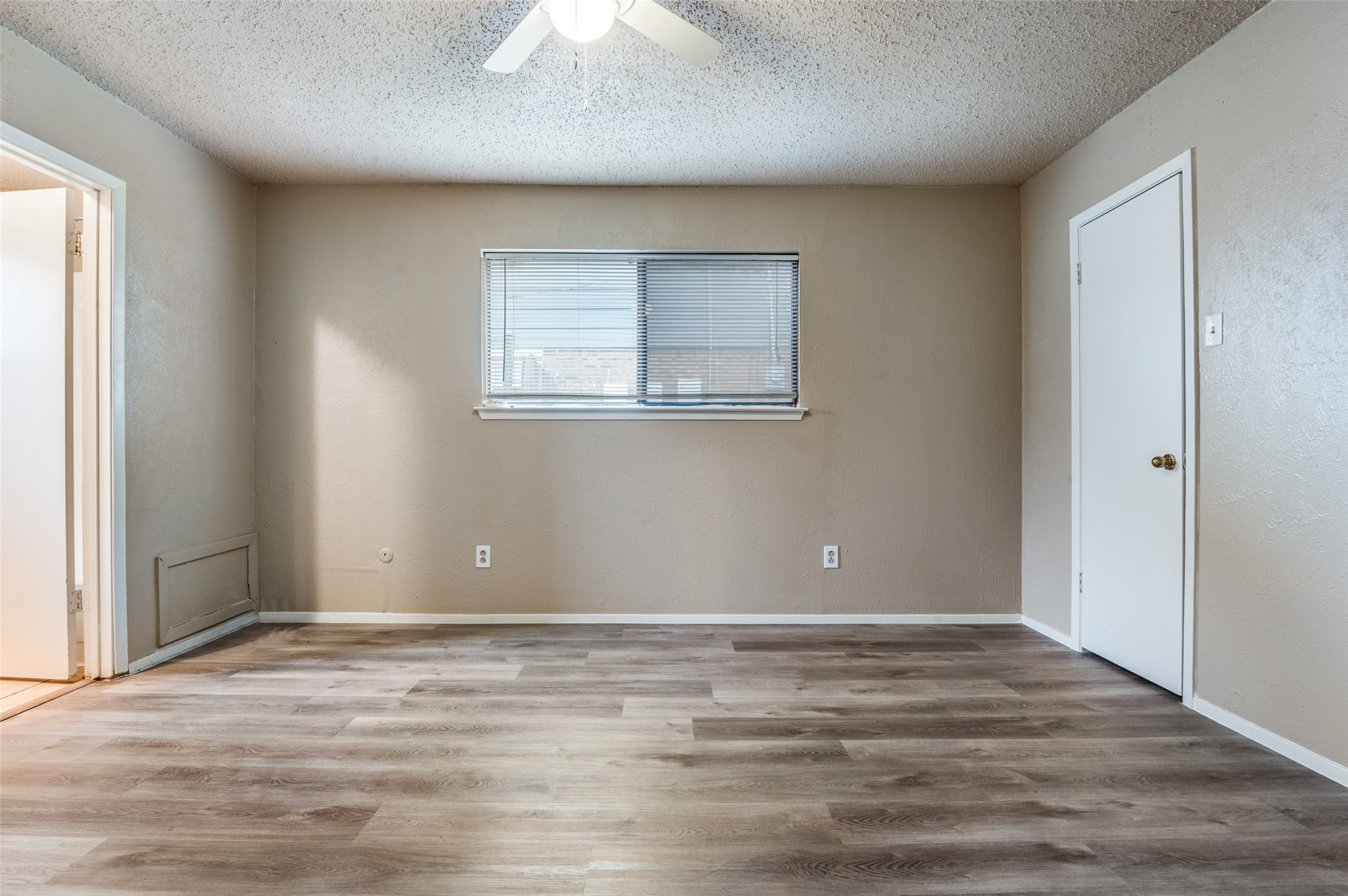 2922 E Pepperidge Drive Lancaster TX 75134