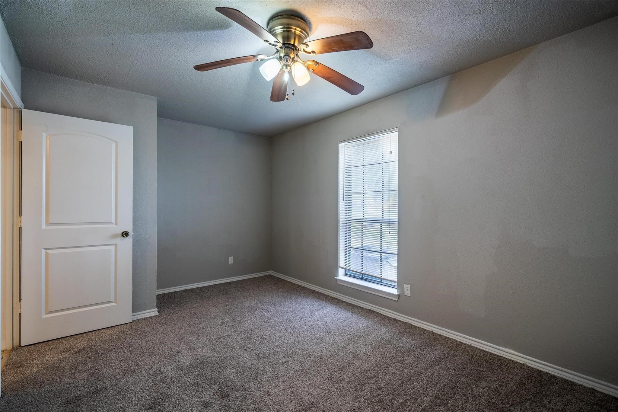 4212 Village Green Drive Irving TX 75038