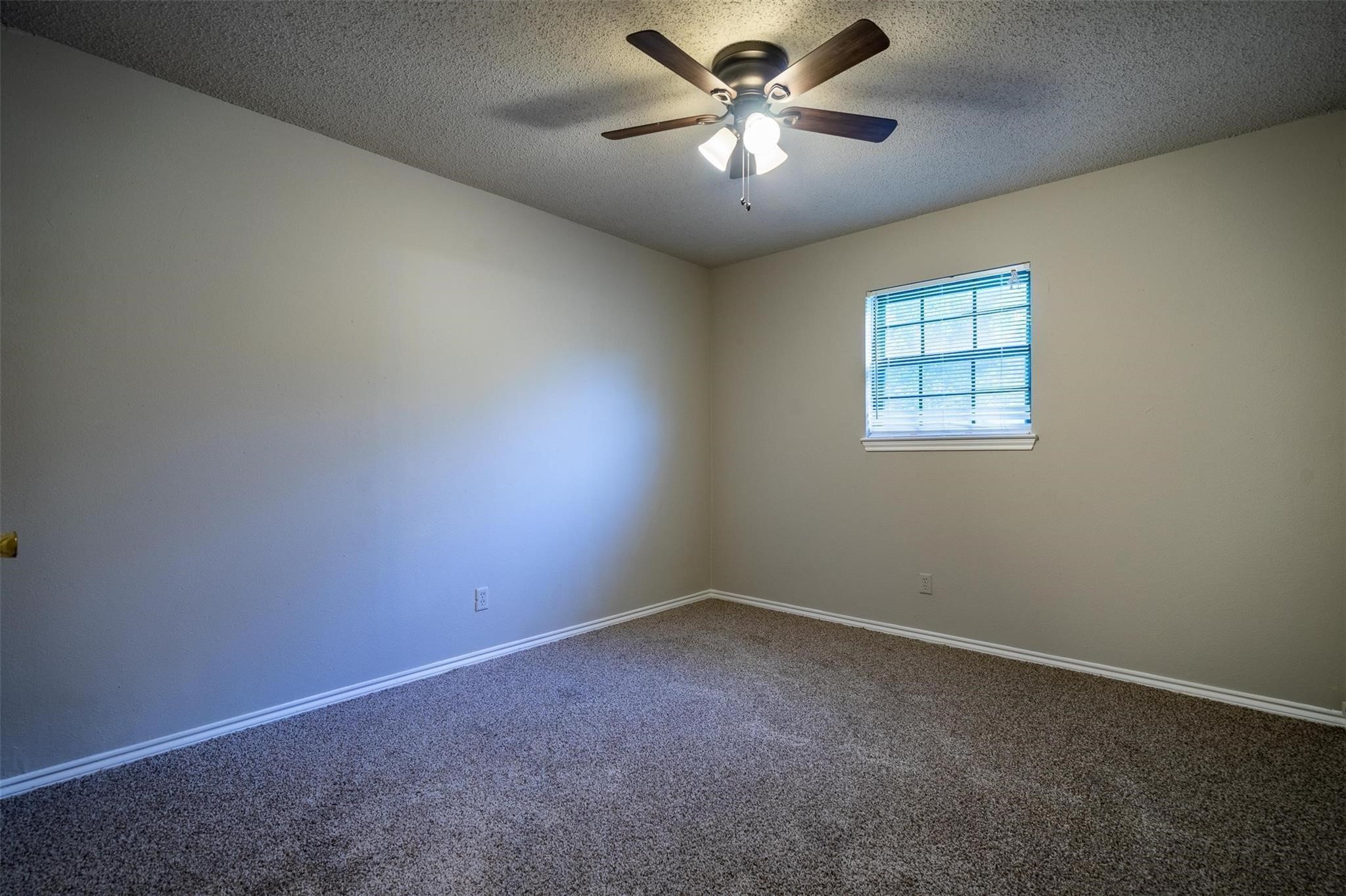 4212 Village Green Drive Irving TX 75038