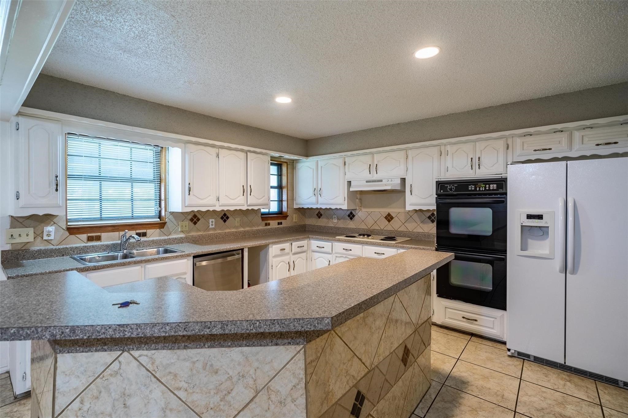 4212 Village Green Drive Irving TX 75038
