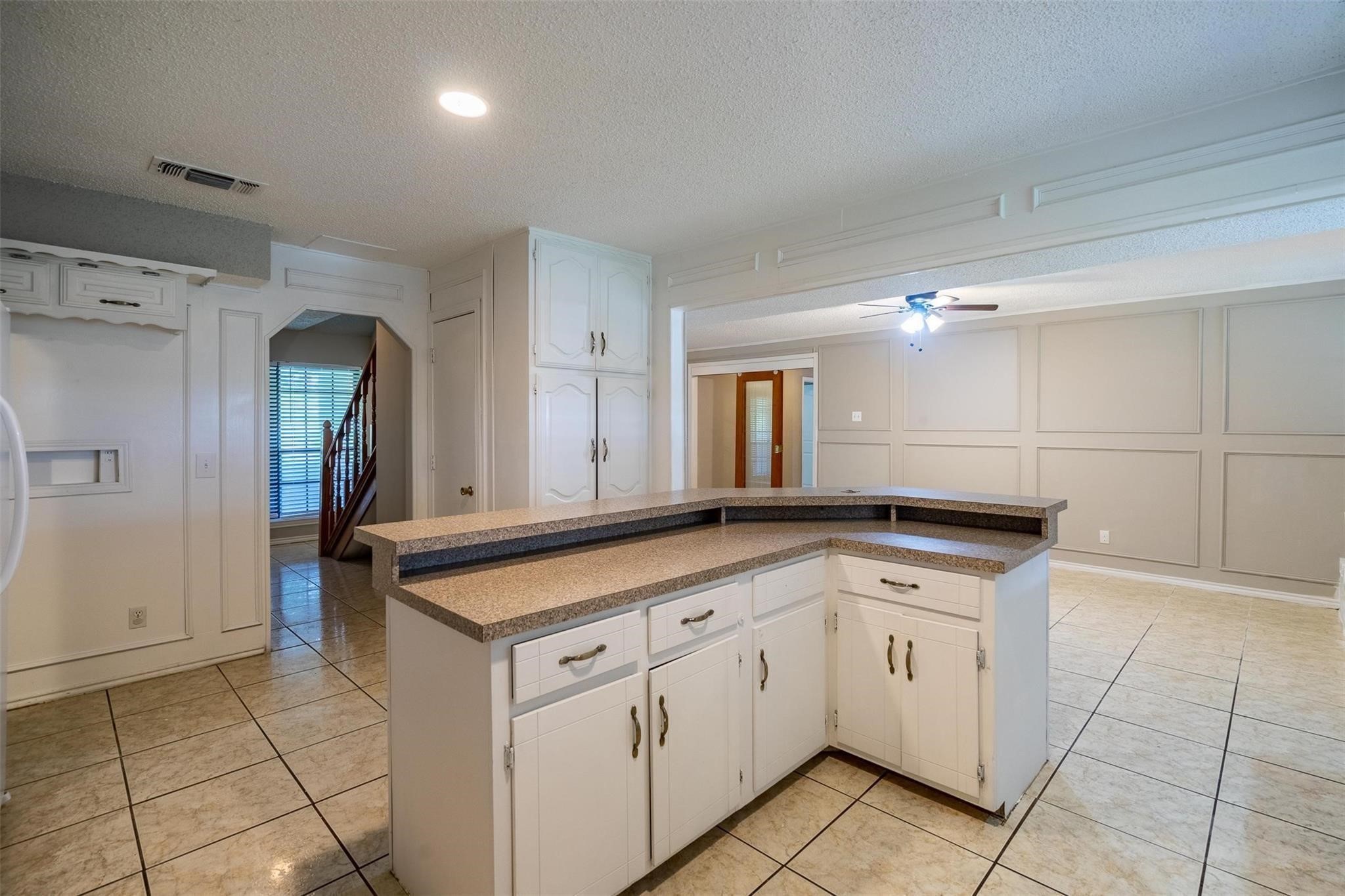 4212 Village Green Drive Irving TX 75038