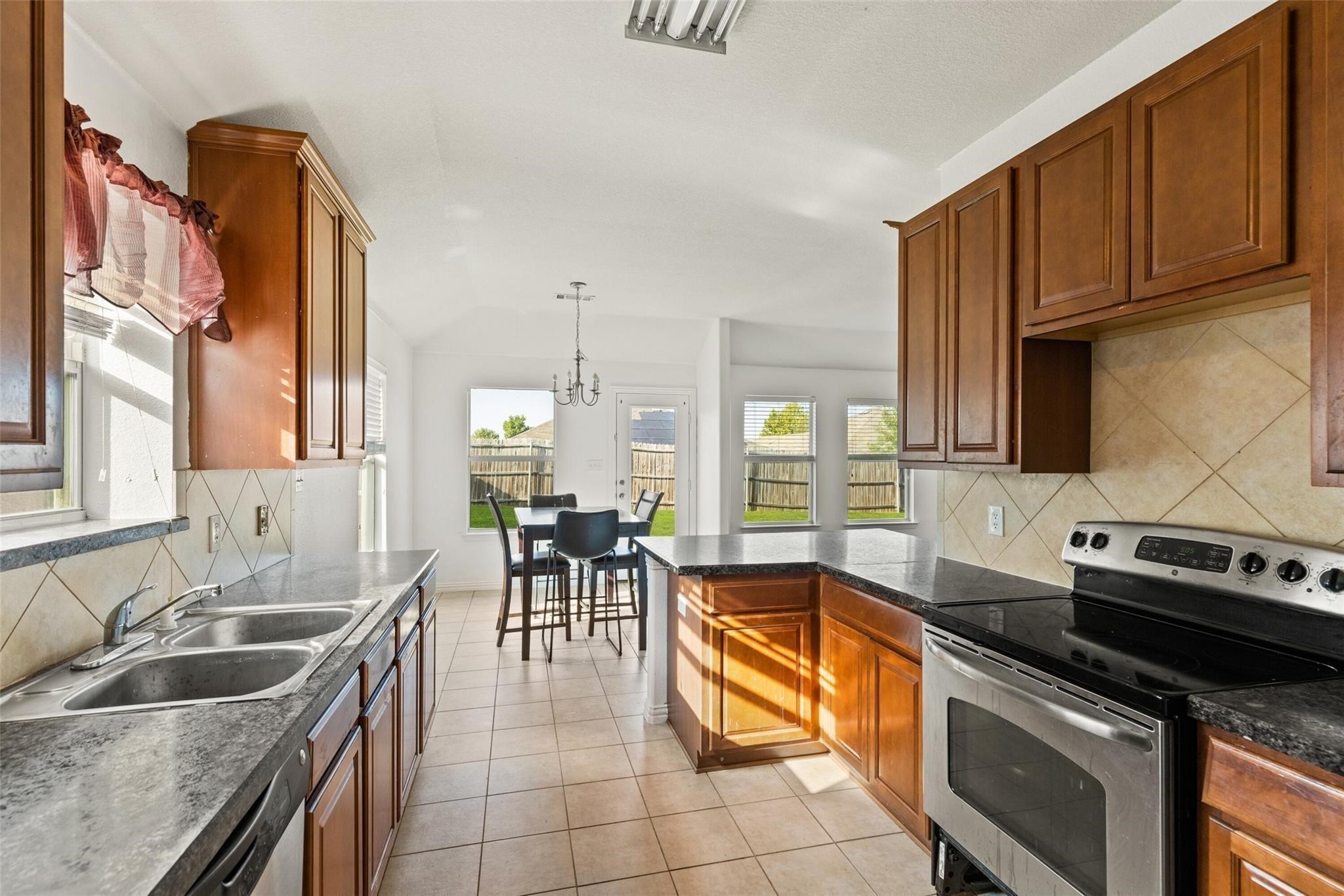 325 Crosscreek Drive Princeton TX 75407