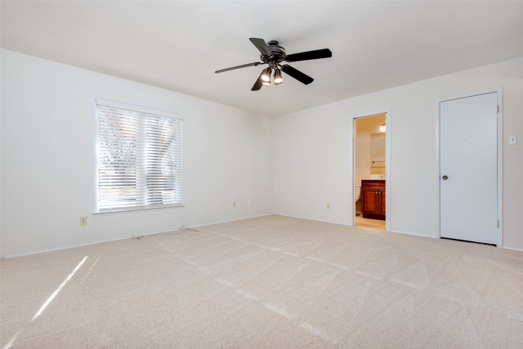 6631 Orangewood Drive Dallas TX 75248