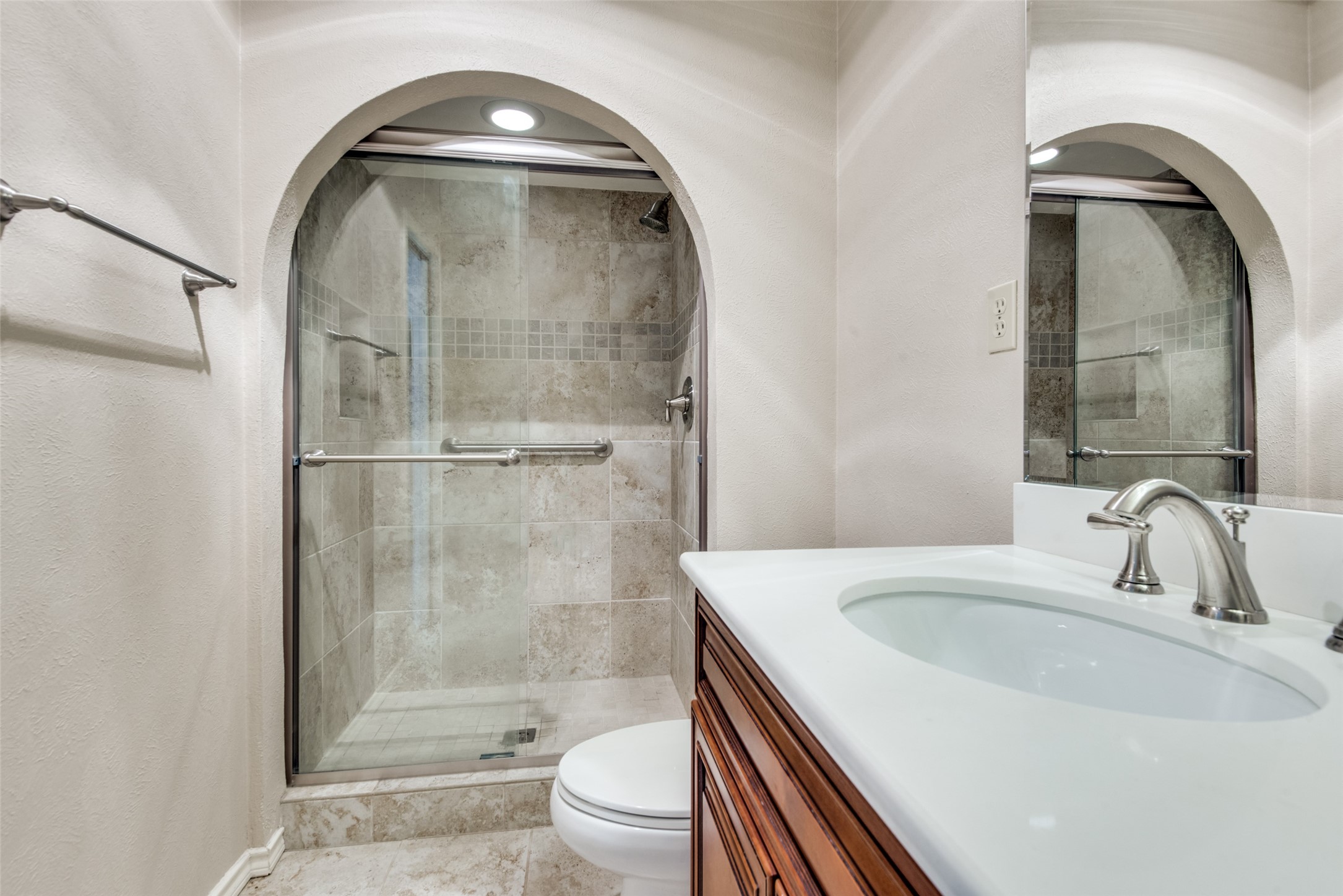 6631 Orangewood Drive Dallas TX 75248