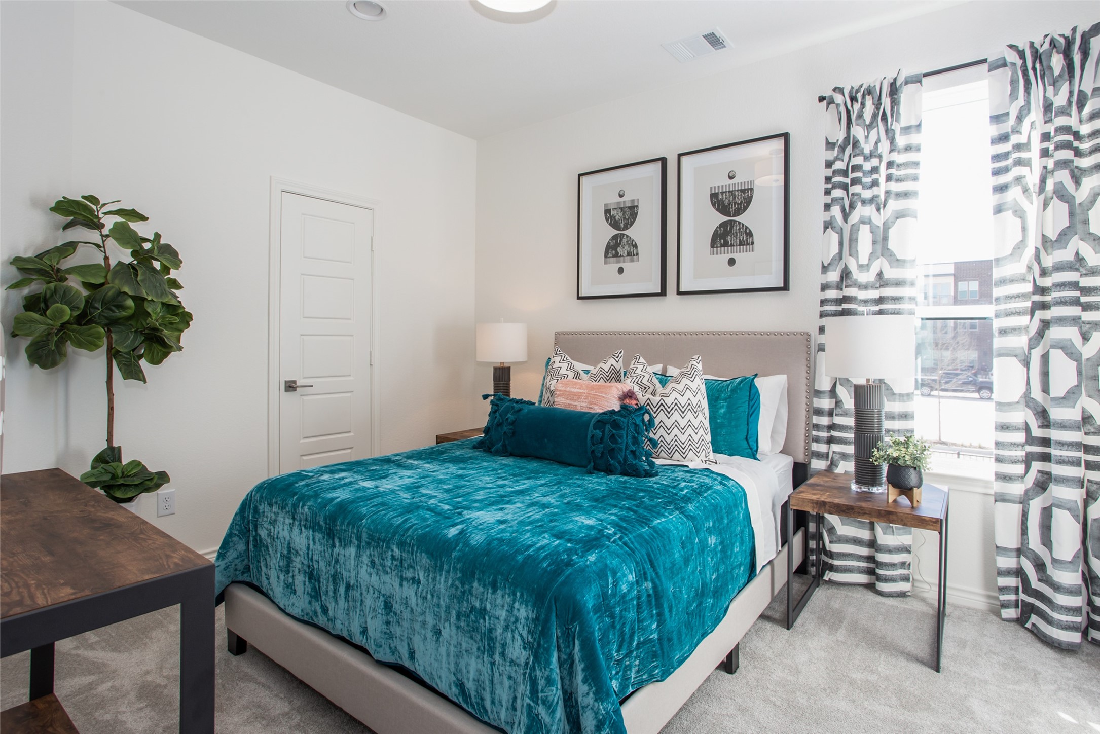 2807 Stanley Avenue Fort Worth TX 76110