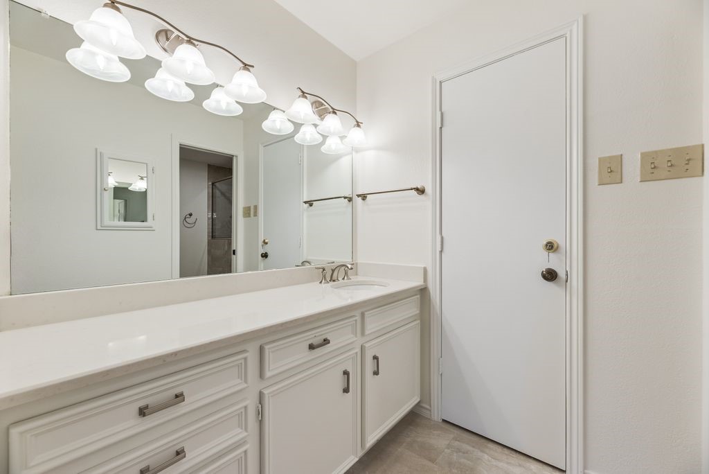 6943 Mill Falls Drive Dallas TX 75248