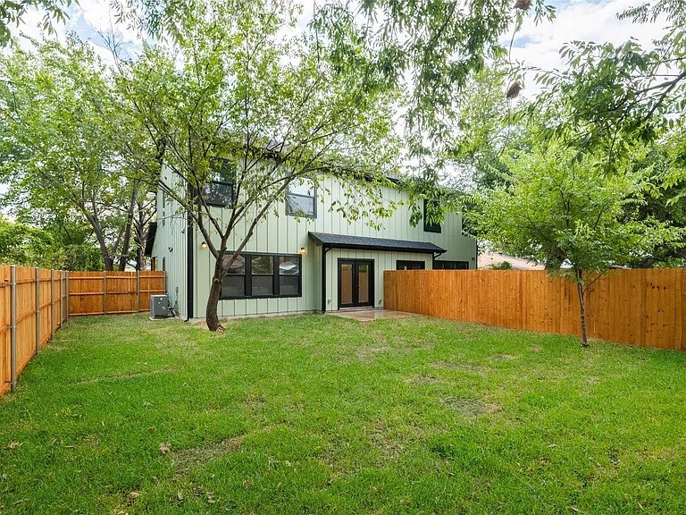 5204 Slate Street Fort Worth TX 76114