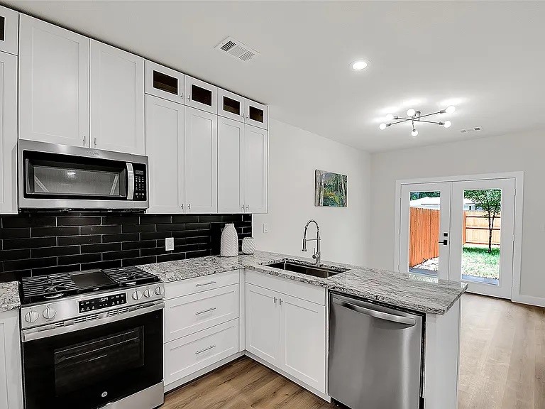 5204 Slate Street Fort Worth TX 76114