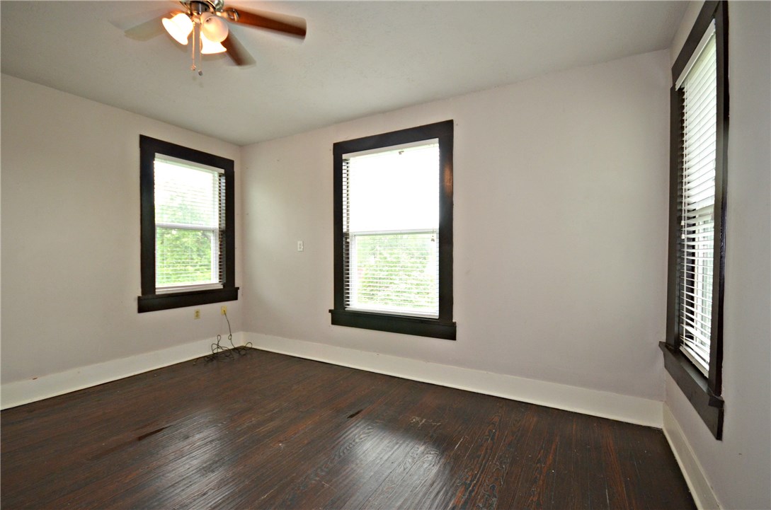 1402 E Chaffin Street Sherman TX 75090