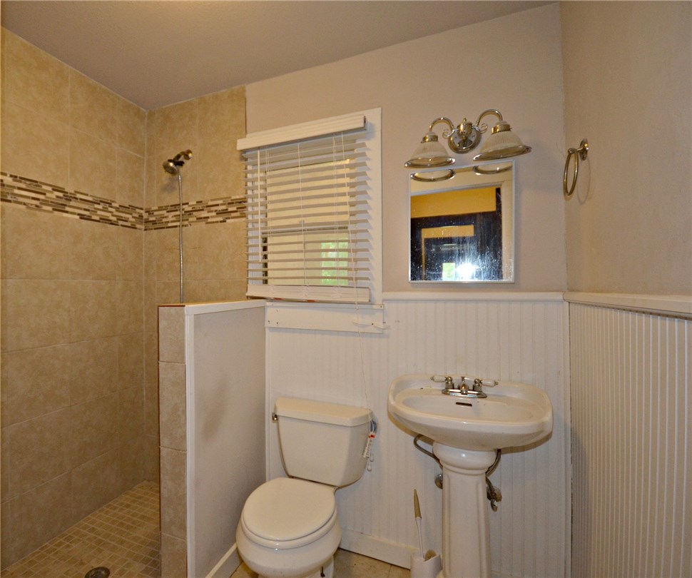 1402 E Chaffin Street Sherman TX 75090
