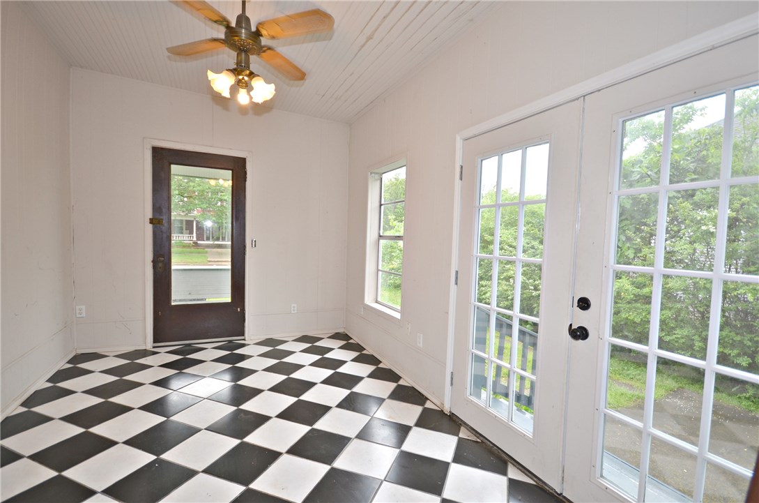 1402 E Chaffin Street Sherman TX 75090