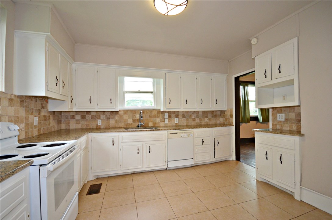 1402 E Chaffin Street Sherman TX 75090