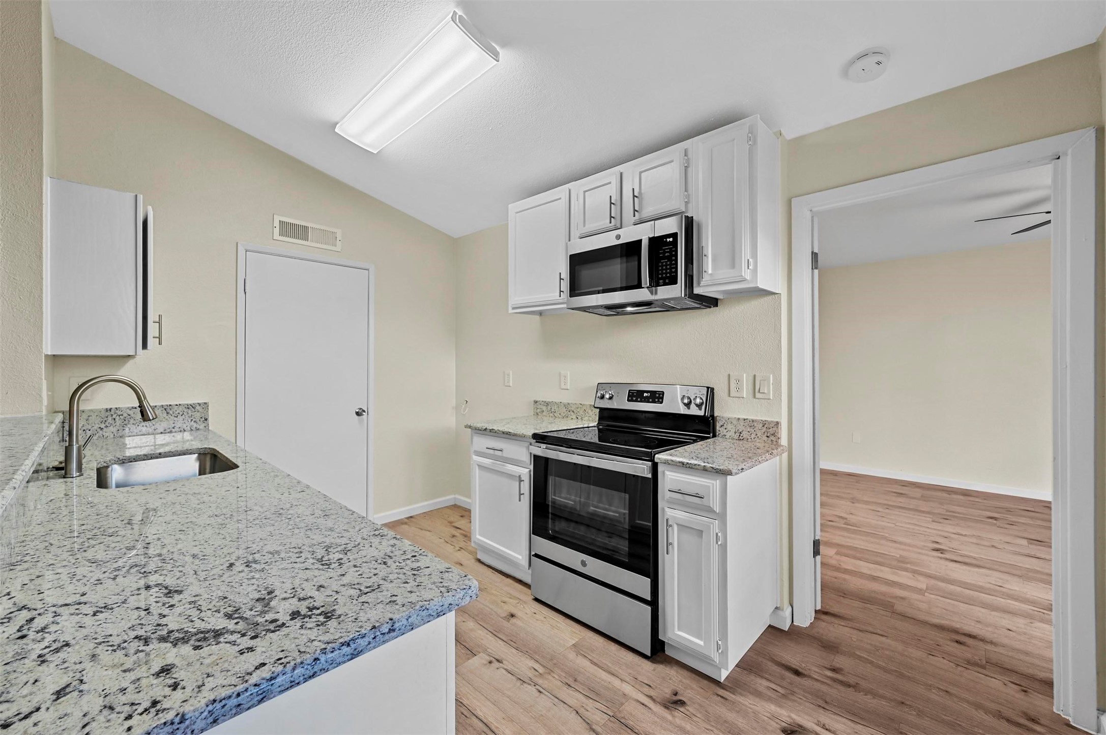 6005 Dooley Drive The Colony TX 75056
