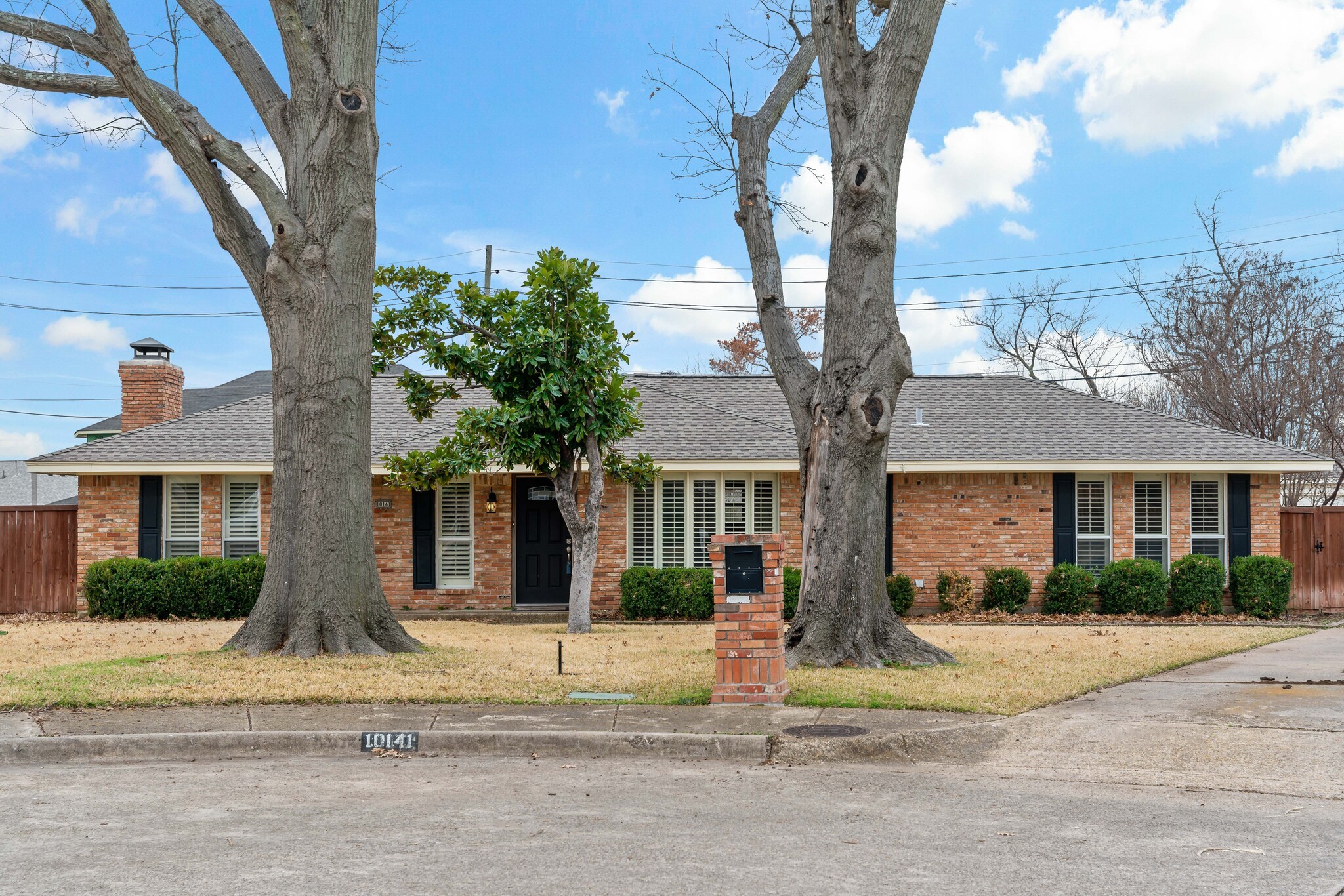 10141 Fieldfare Court Dallas TX 75229