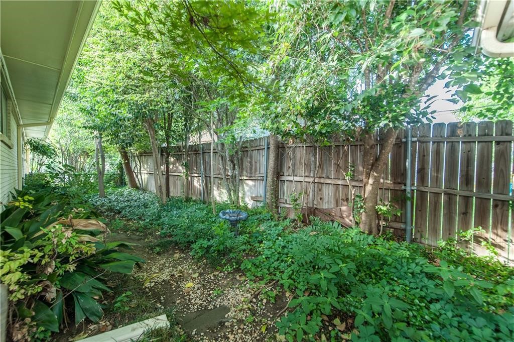 7521 Brentcove Circle Dallas TX 75214