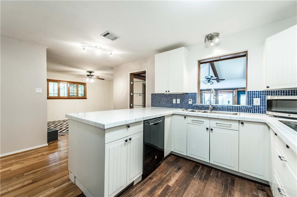 7521 Brentcove Circle Dallas TX 75214