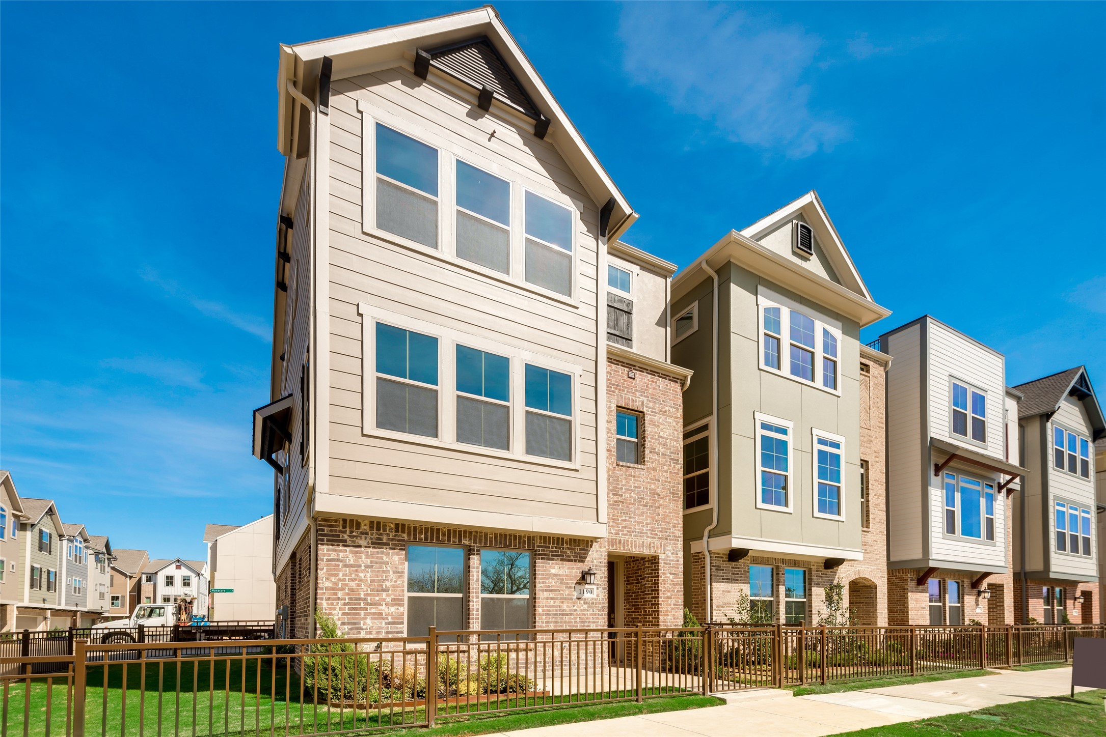 1190 Manacor Lane Dallas TX 75212