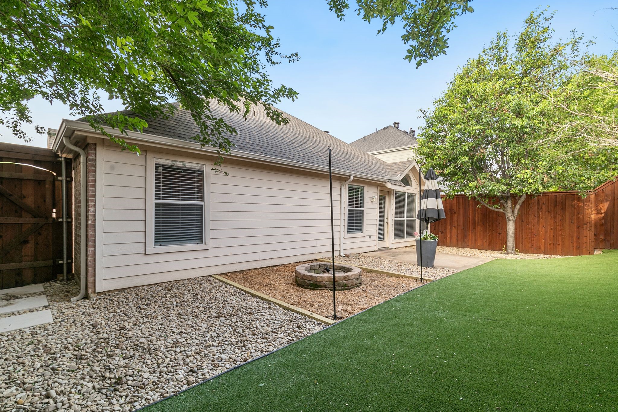 615 Lake Bridge Drive Lake Dallas TX 75065
