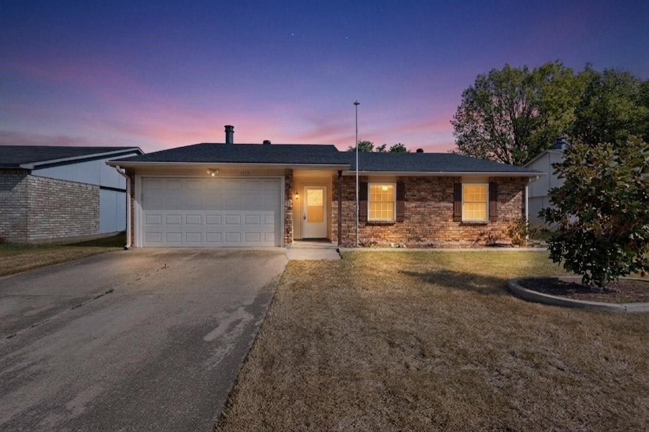 1010 California Trail Grand Prairie TX 75052