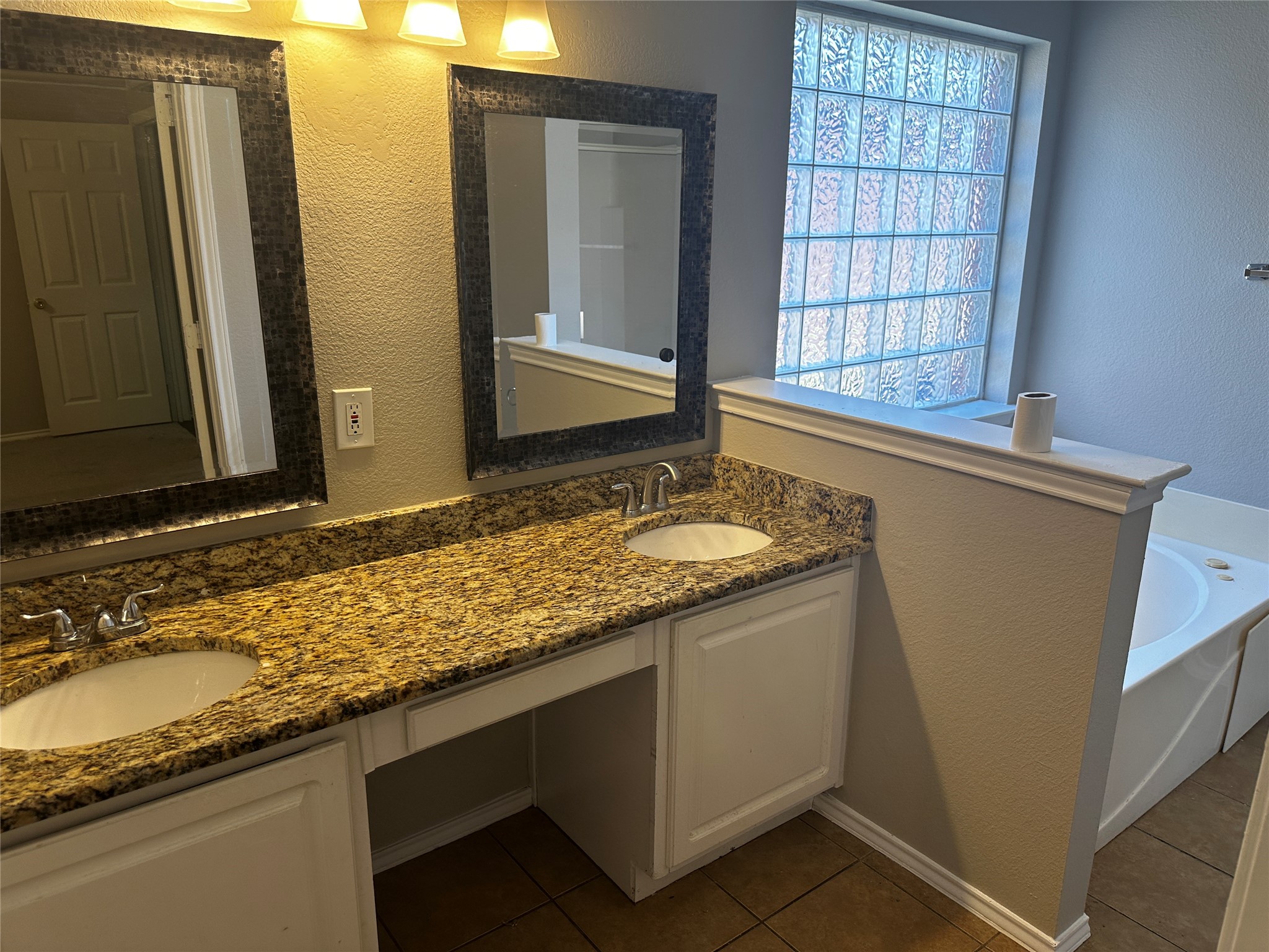 1809 Estates Drive Mansfield TX 76063