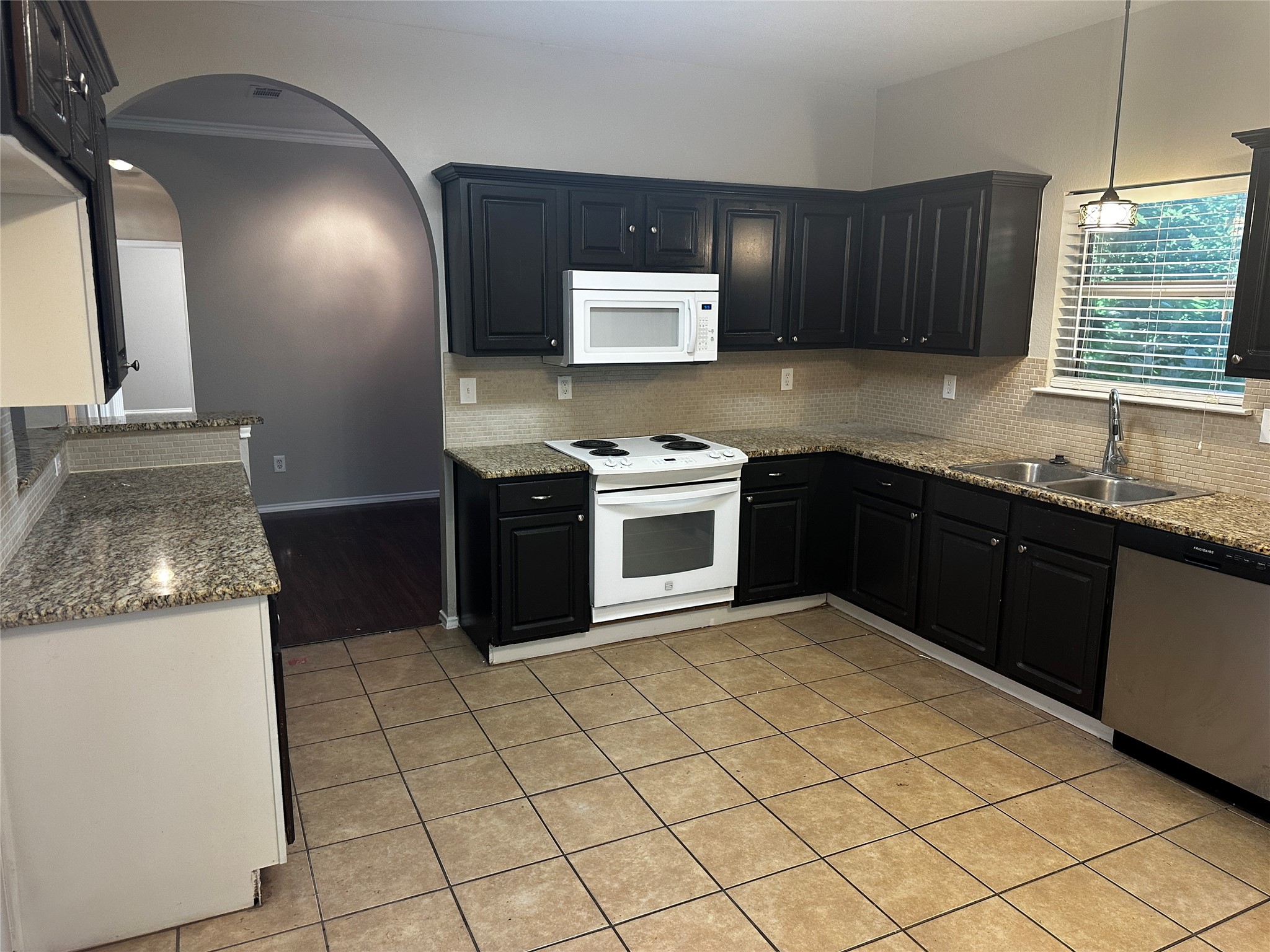 1809 Estates Drive Mansfield TX 76063