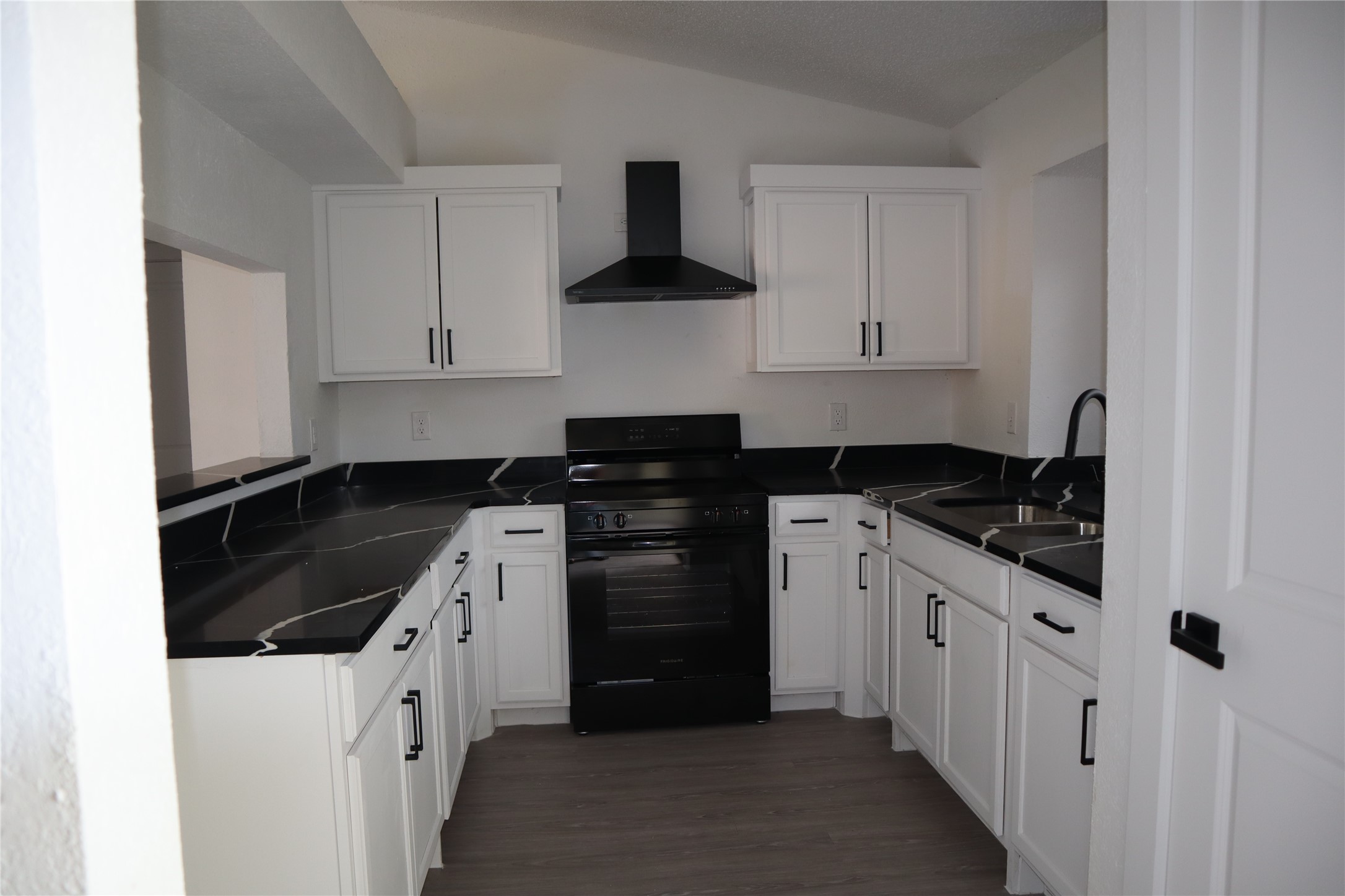 1505 Bergen Drive Garland TX 75040